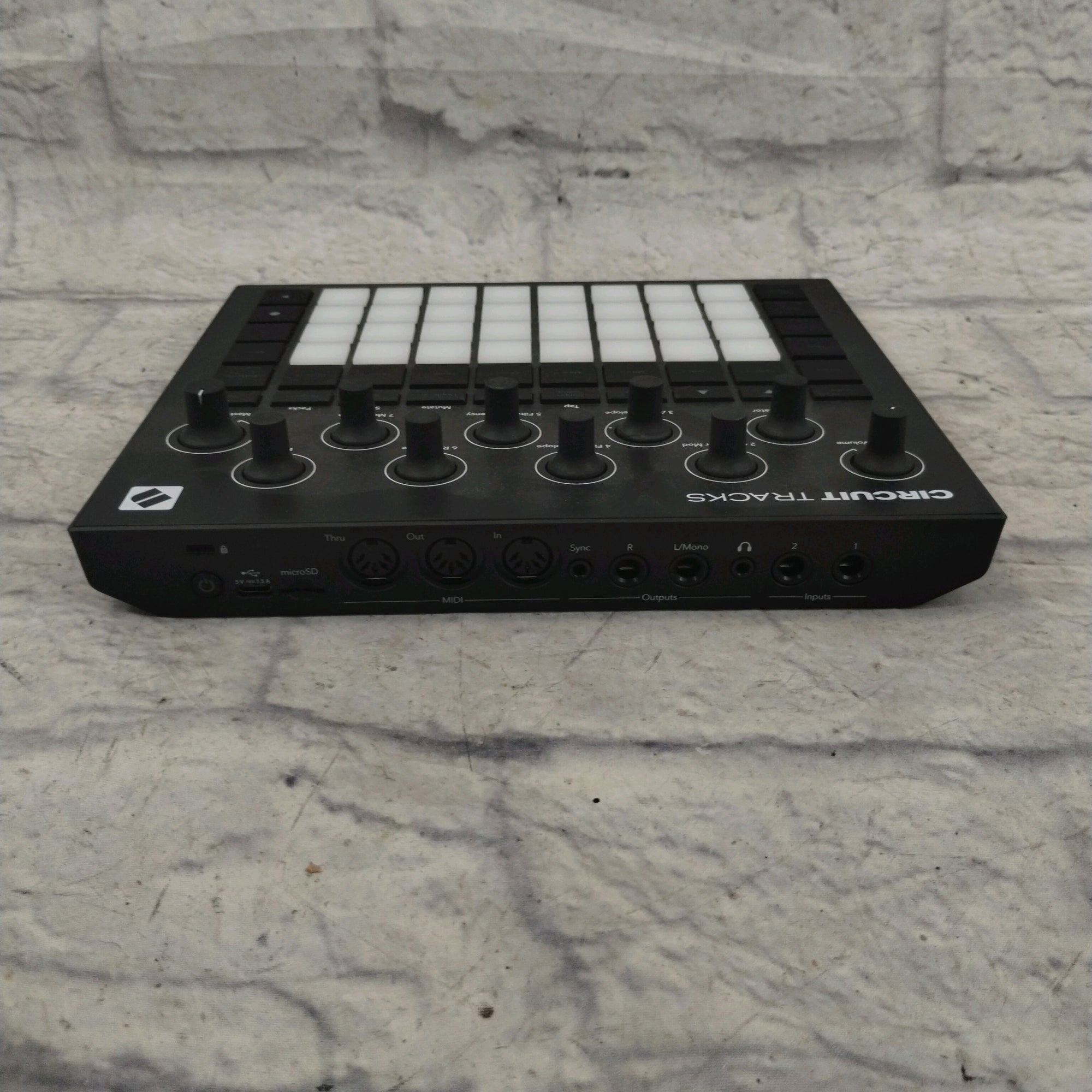 Novation Circuit Tracks