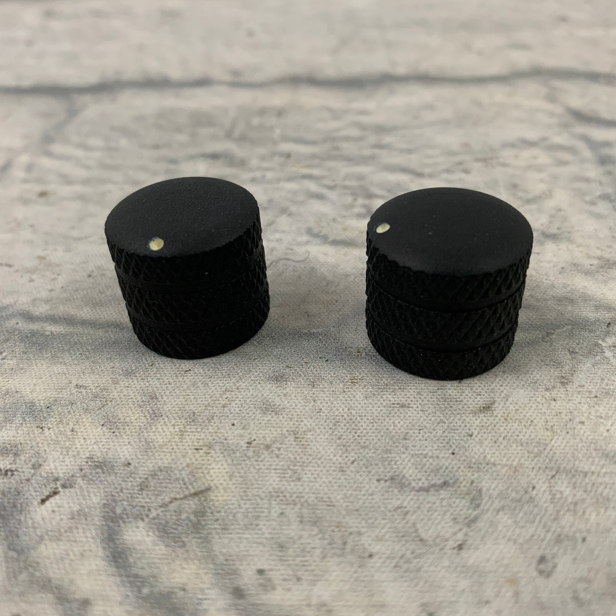 Mighty Mite Metal Control Knobs Pair Black Knurled Shaft