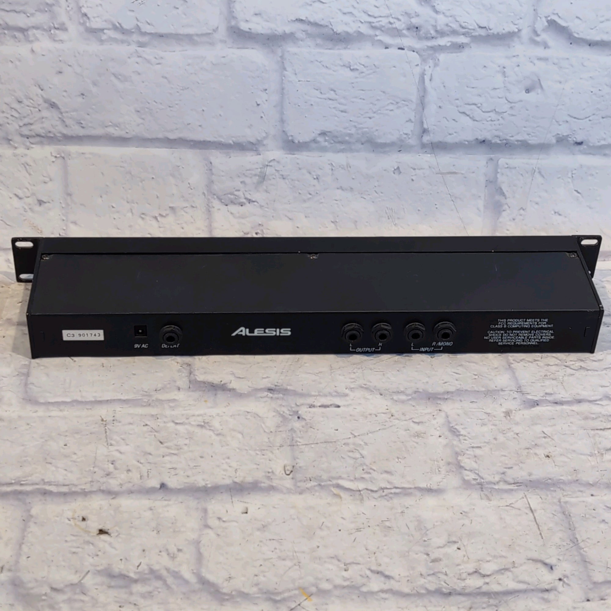 Alesis MicroVerb III 16-Bit Digital Reverb and Delay