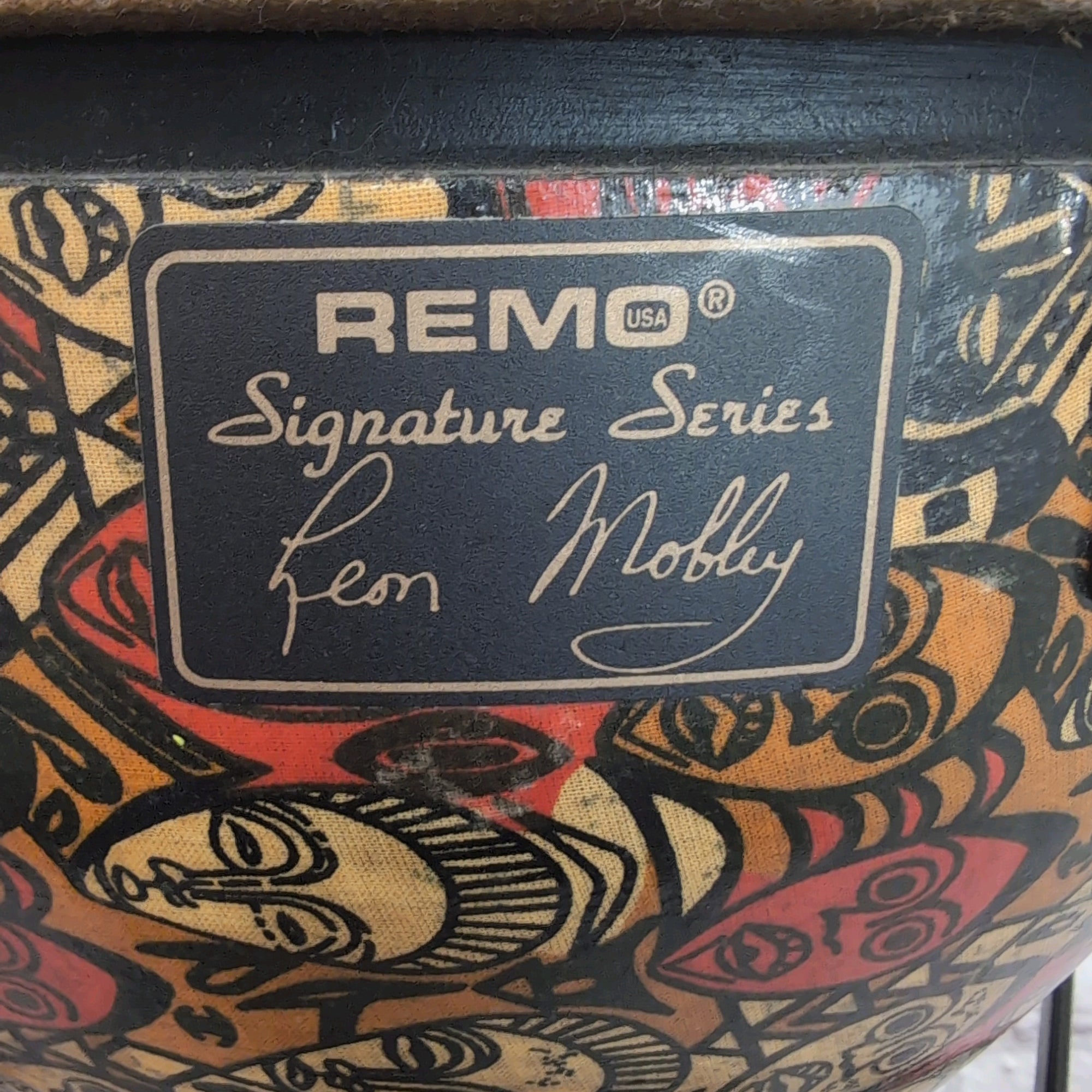 Remo Signature Series Leon Mobley Djembes 14" w/ Stand