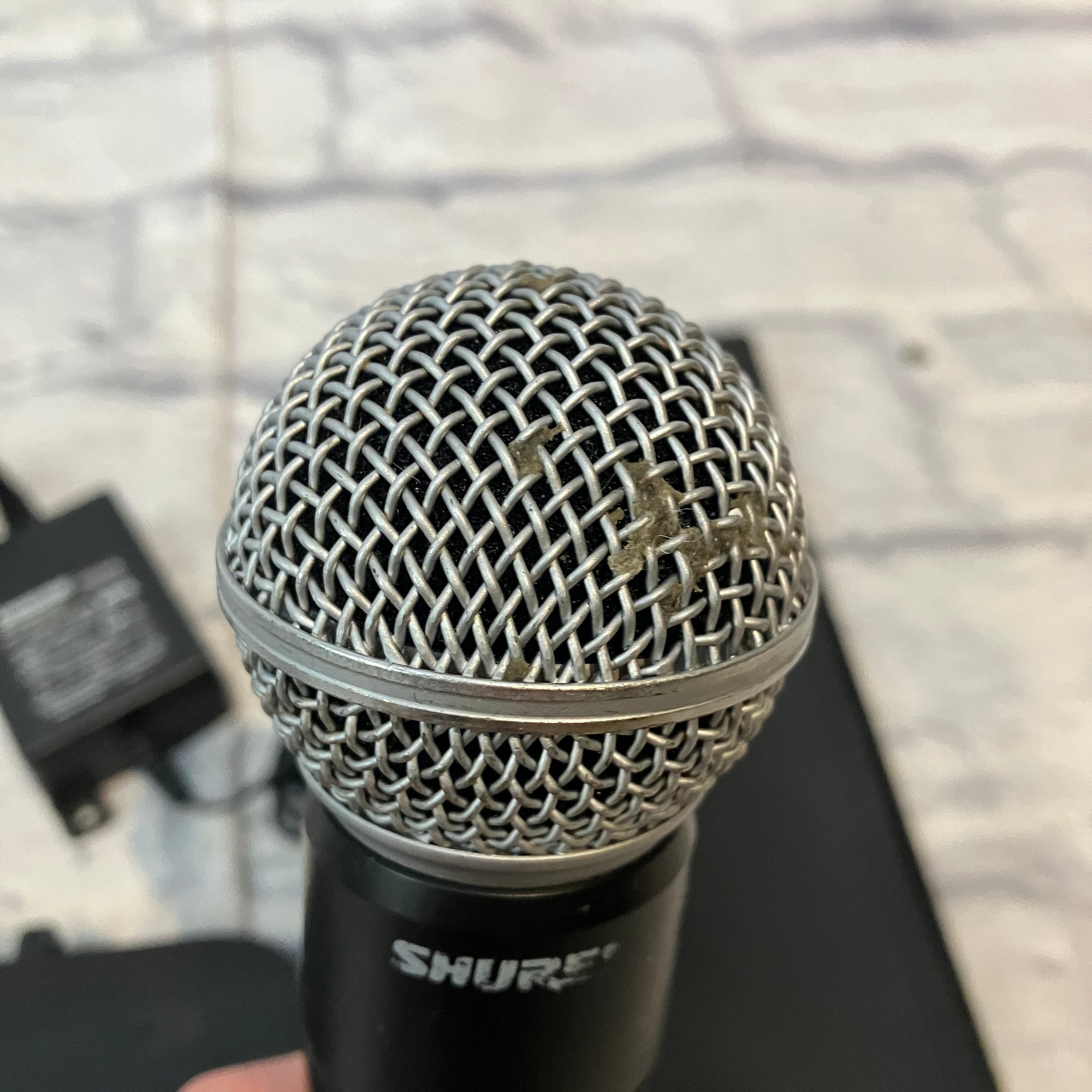 Shure SLX4 & BLX4 Wireless Receiver and Microphone