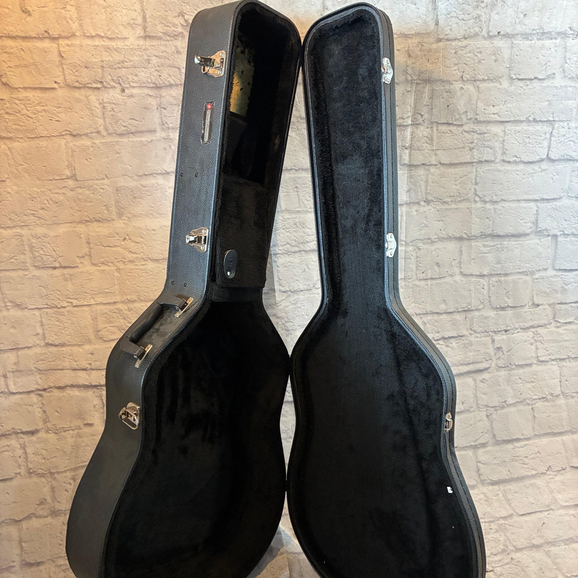 Roadrunner Hardshell Acoustic Guitar Case Acoustic Hard Case