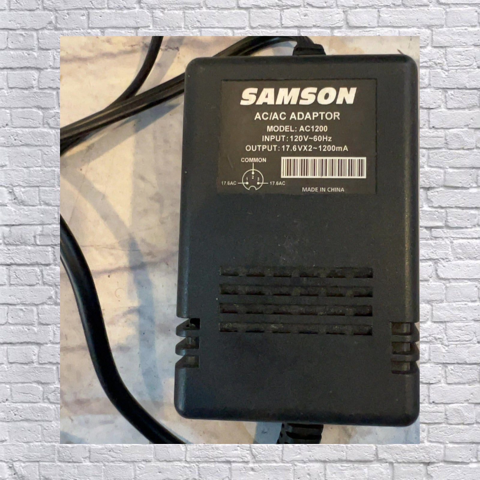 Samson MDR6 6-Channel Mixer with Power Supply