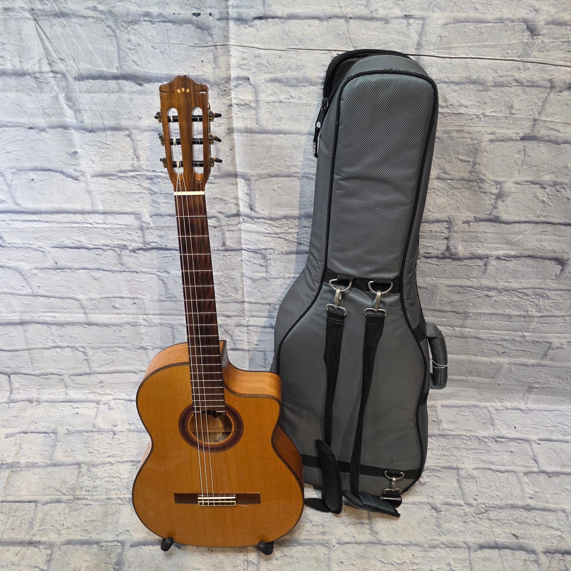 Cordoba GK Studio Classical Guitar w/ Padded Gig Bag
