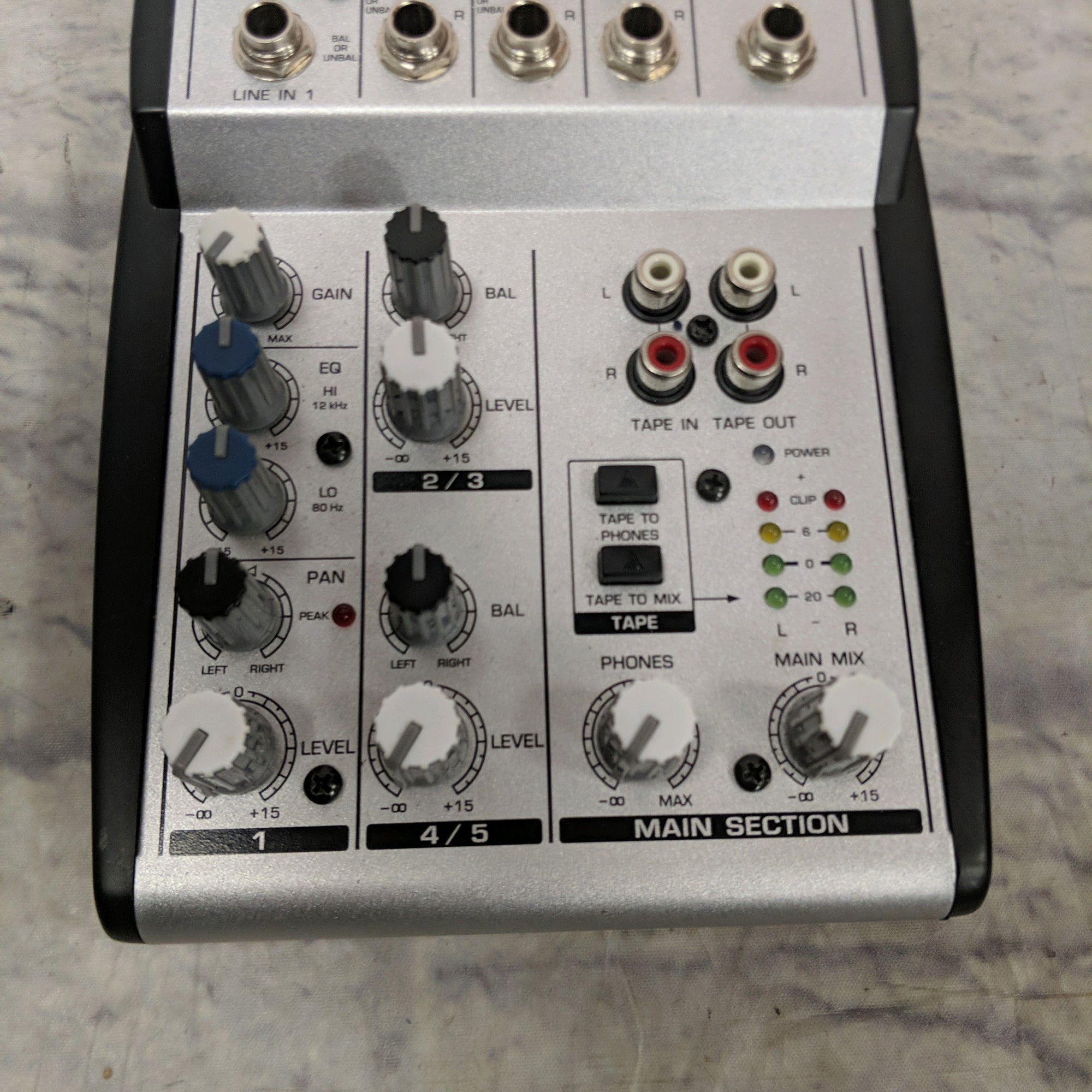 Behringer Eurorack UB502 5 Channel Mixer with Power Supply