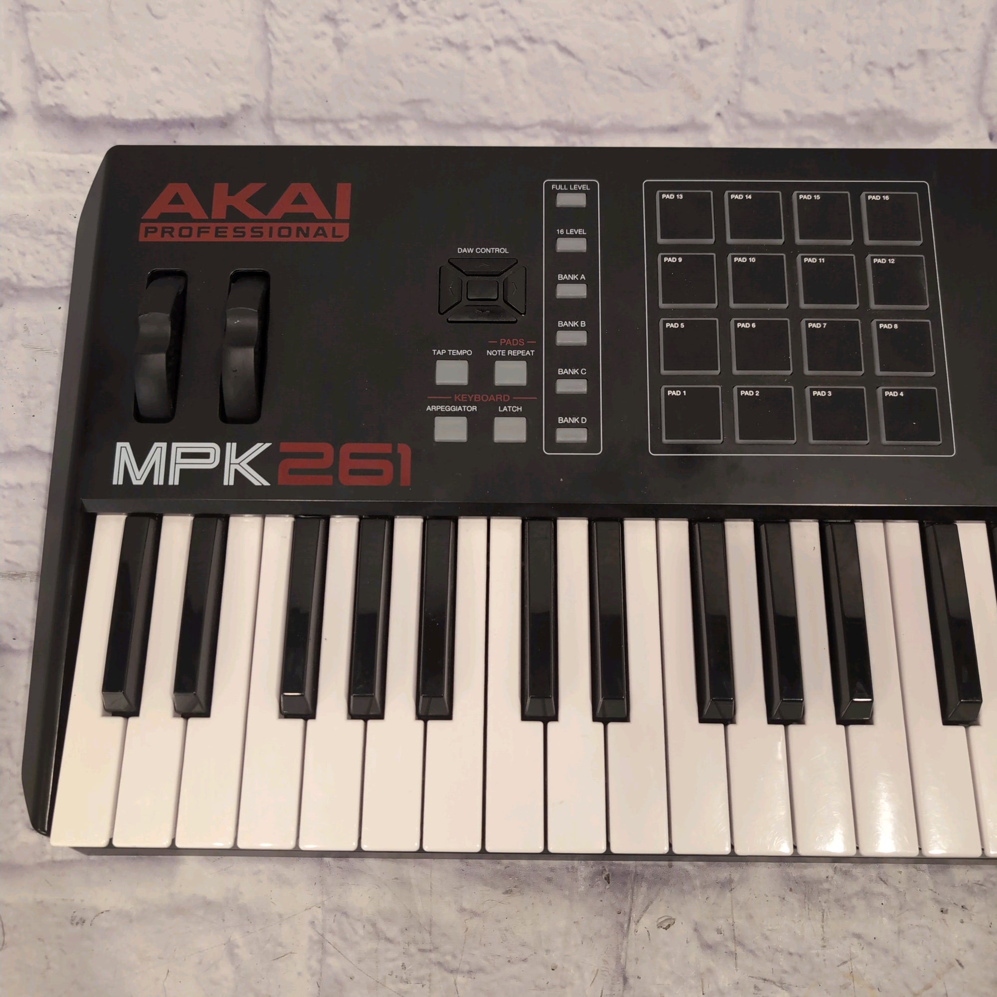 Akai MPK261 Midi Controller Keyboard