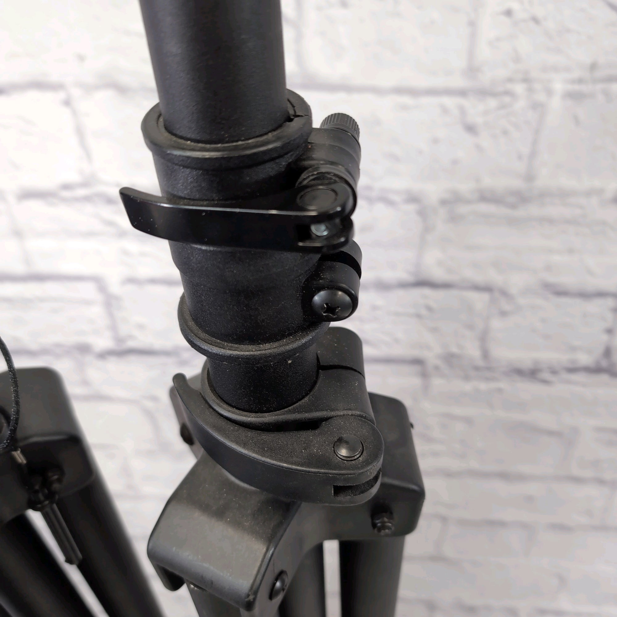 Unknown Speaker Stands (Pair)