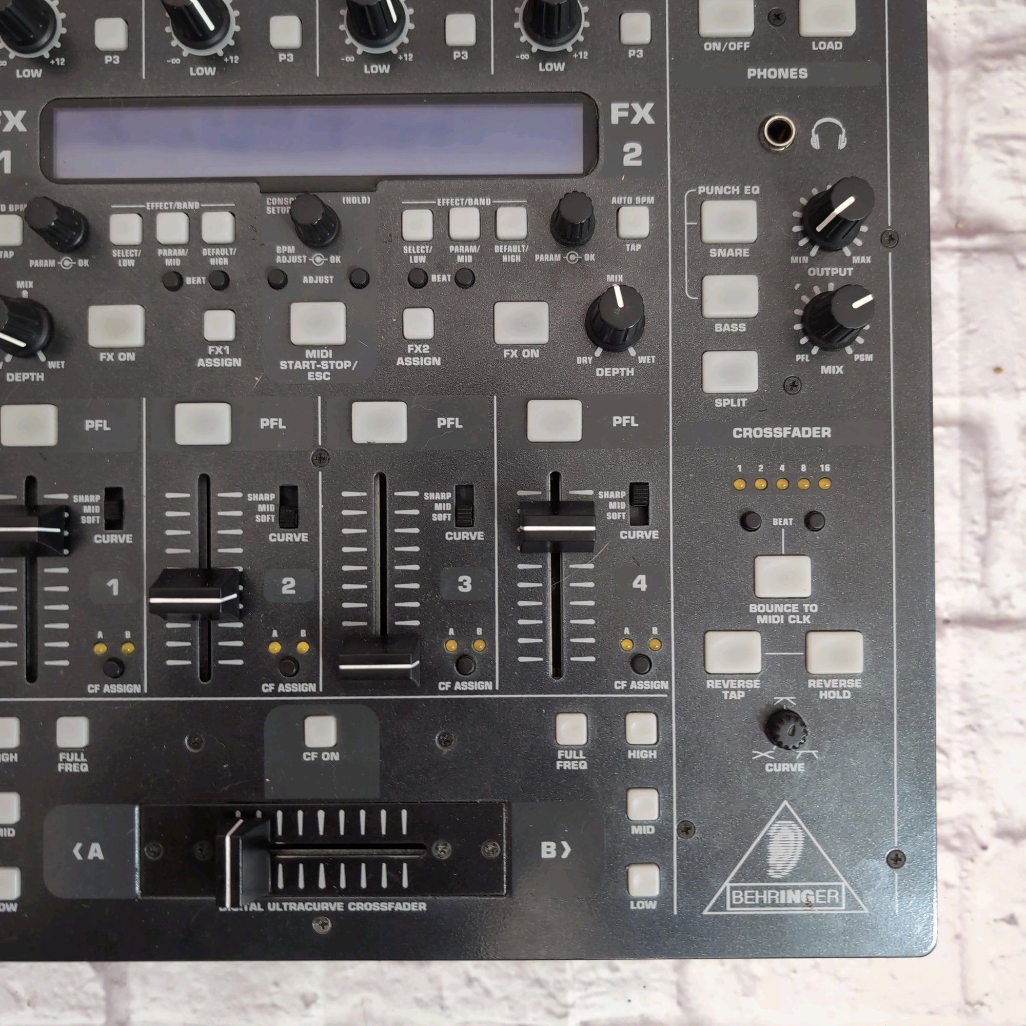 Behringer DDM4000 Professional 4-Channel Digital DJ Mixer