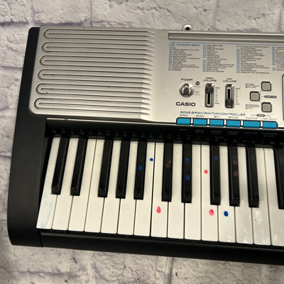 Casio LK-220 61-Key Electronic Keyboard with Lighted Keys