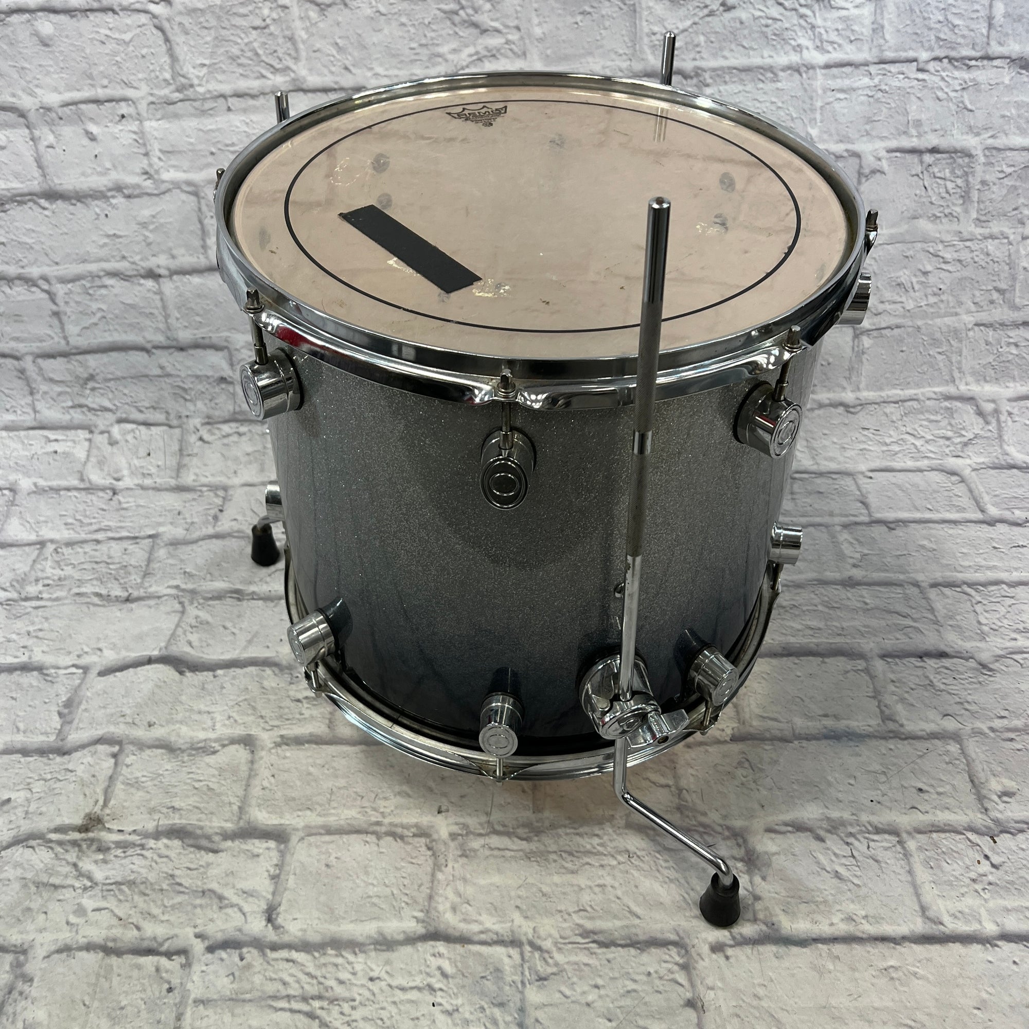 PDP X7 Silver to Black Sparkle 16x16" Floor Tom