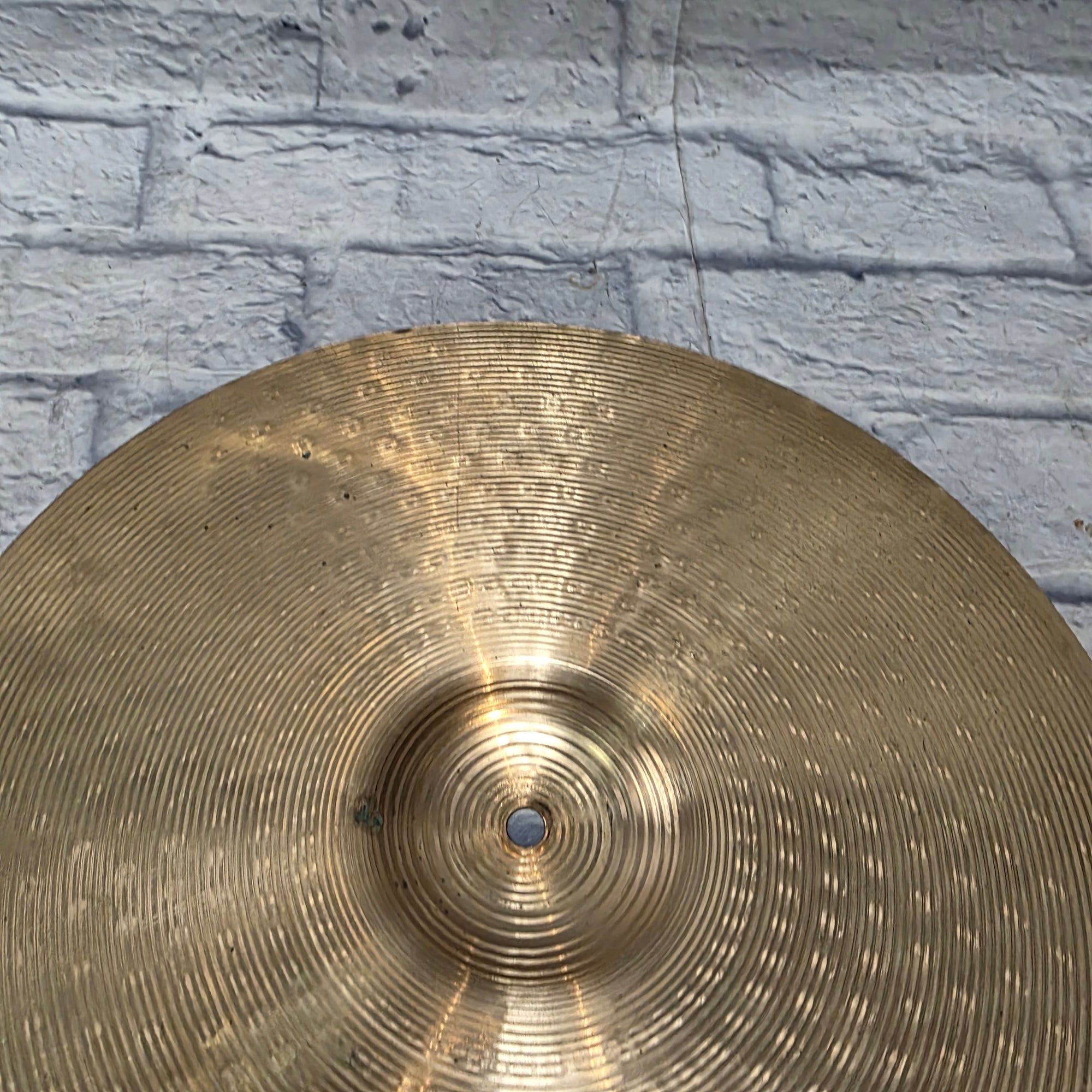 Zildjian ZHT 16" Medium Thin Crash Crash Cymbal