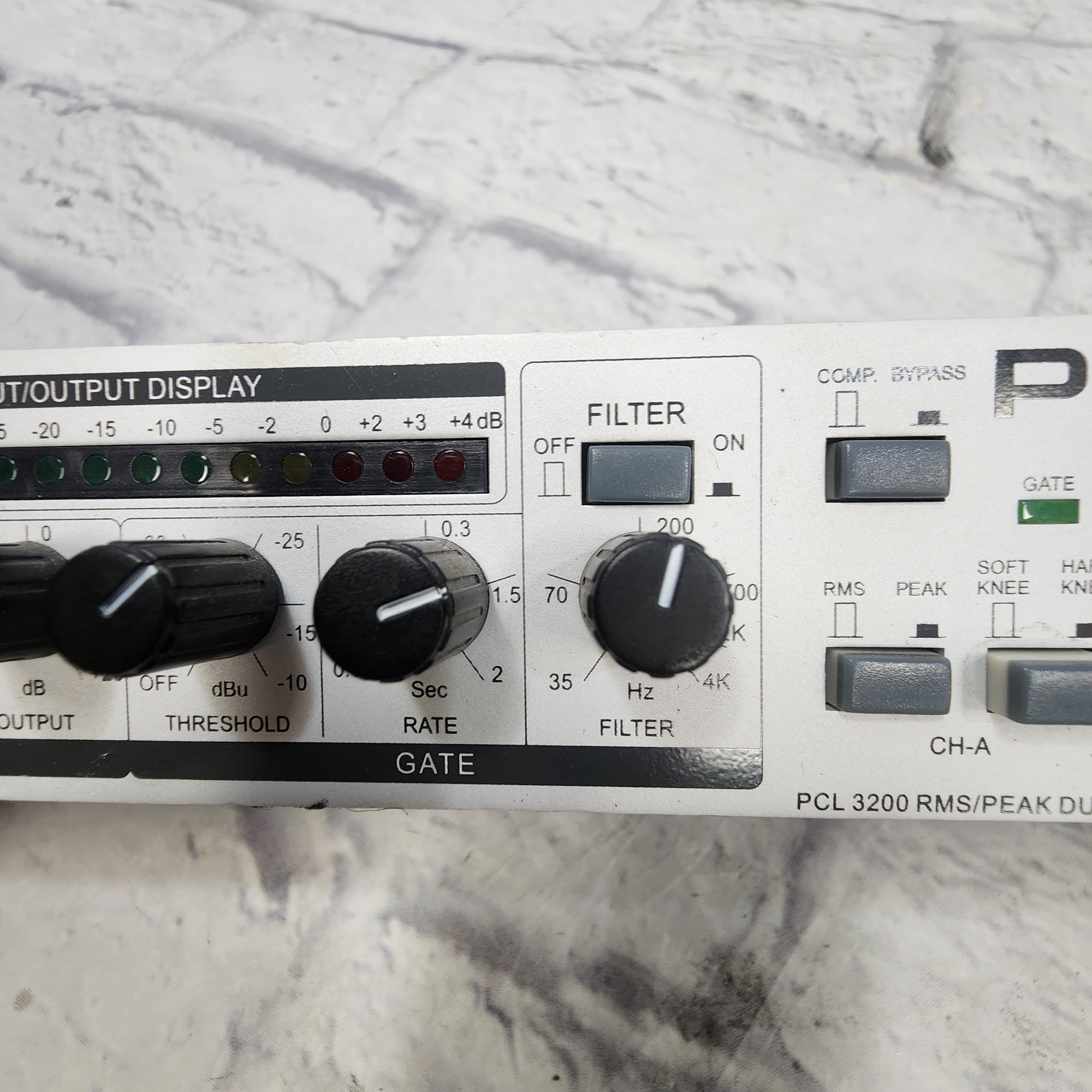 Phonic PCL3200 Dual Channel Compressor Limiter