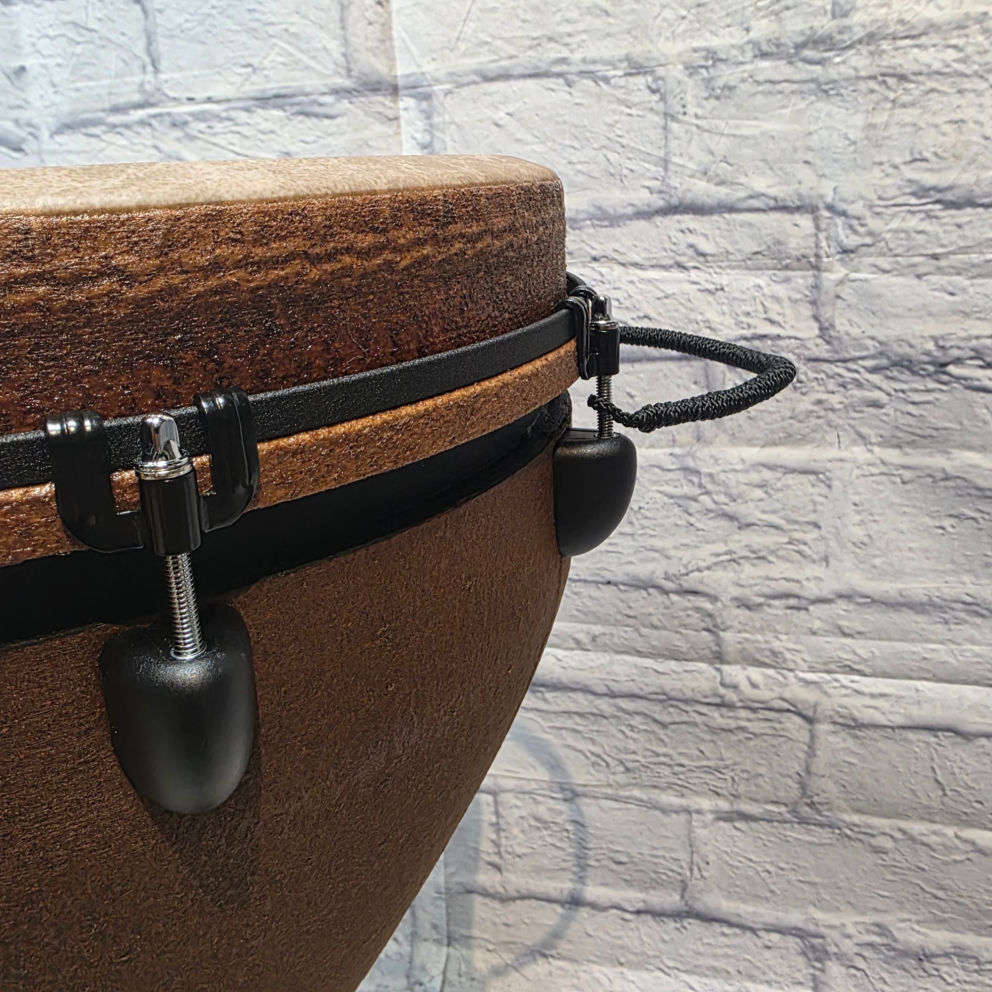 Remo 16" Mondo Earth Djembe w/ soft case