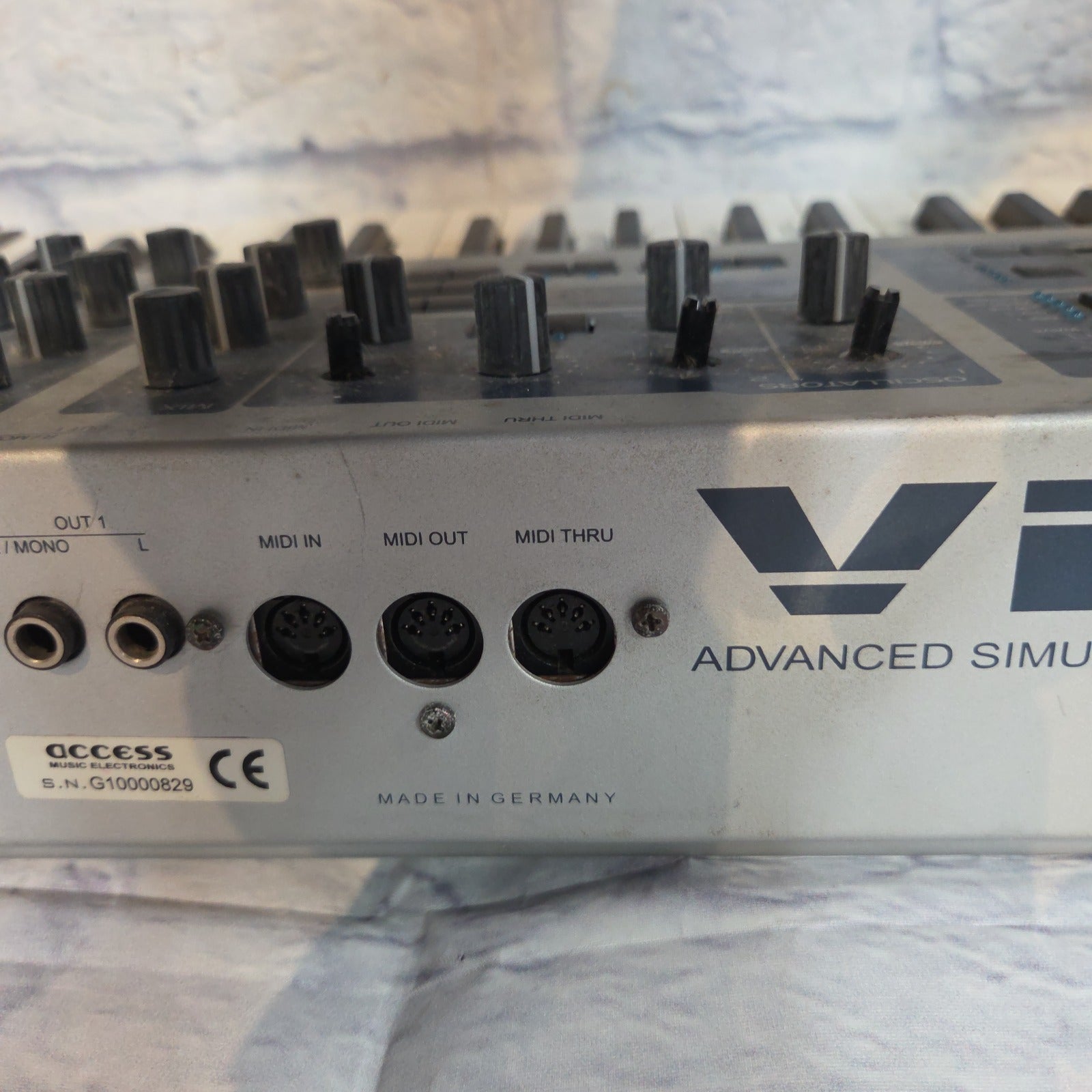 Access Virus Indigo 37-Key Digital Synthesizer Synth