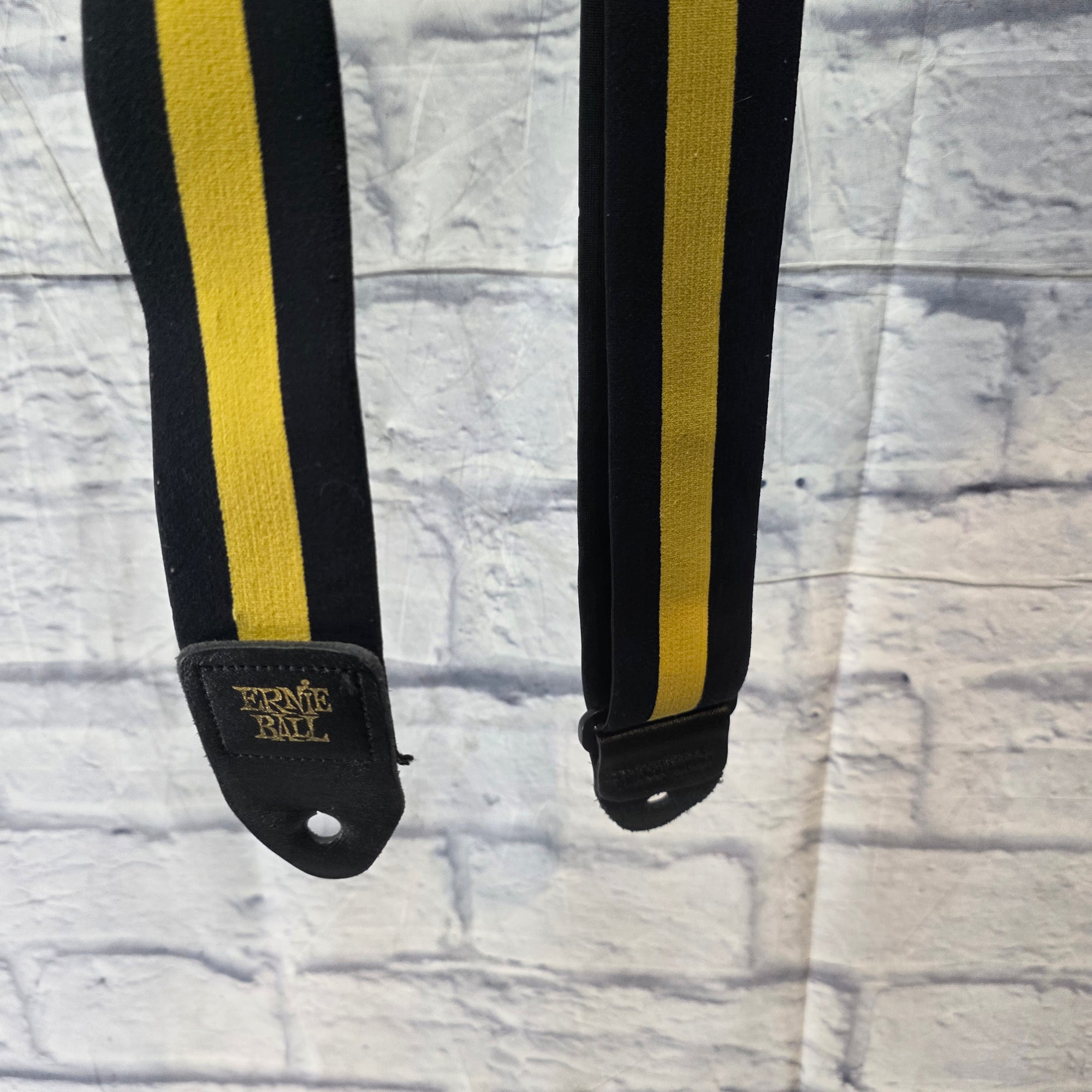 Ernie Ball Black And Gold " Racer" Guitar Strap