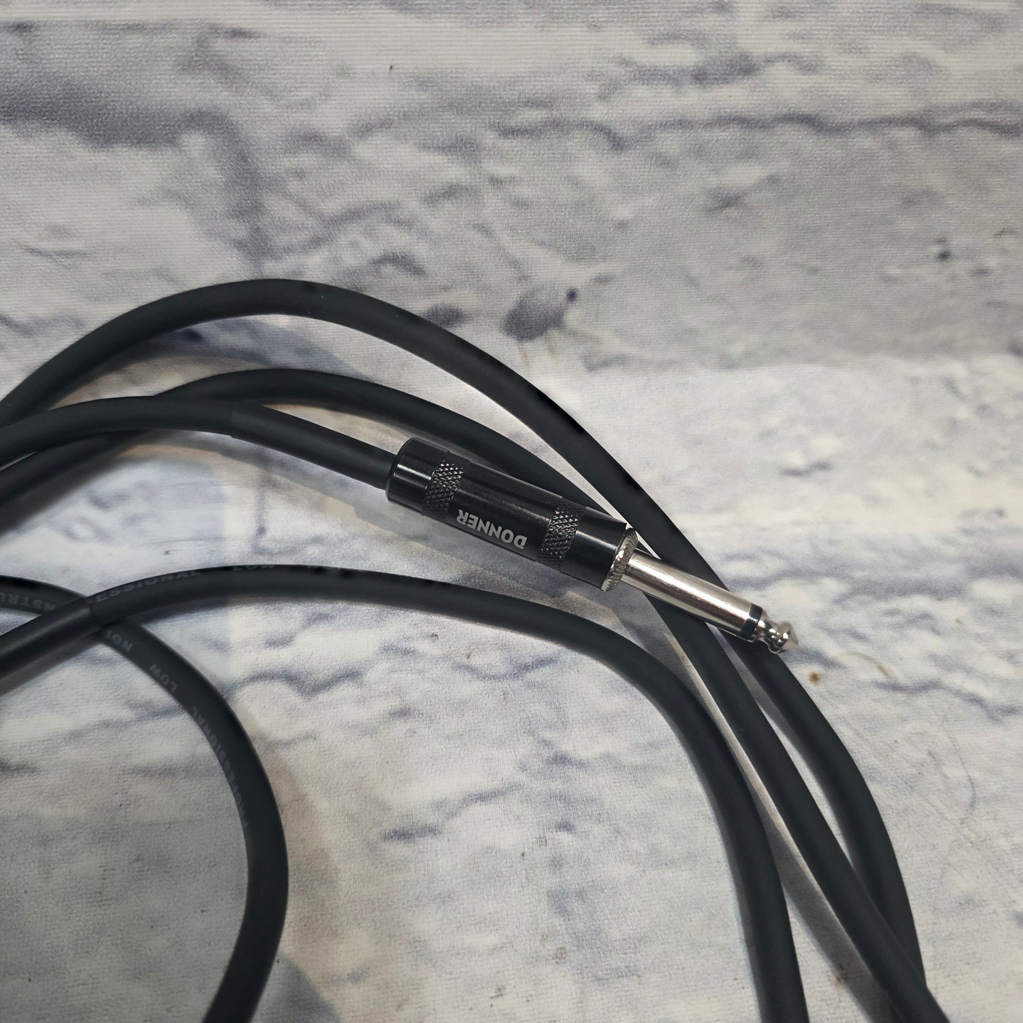 Donner 10 Foot Low Noise Instrument Cable Adapter/Splitter