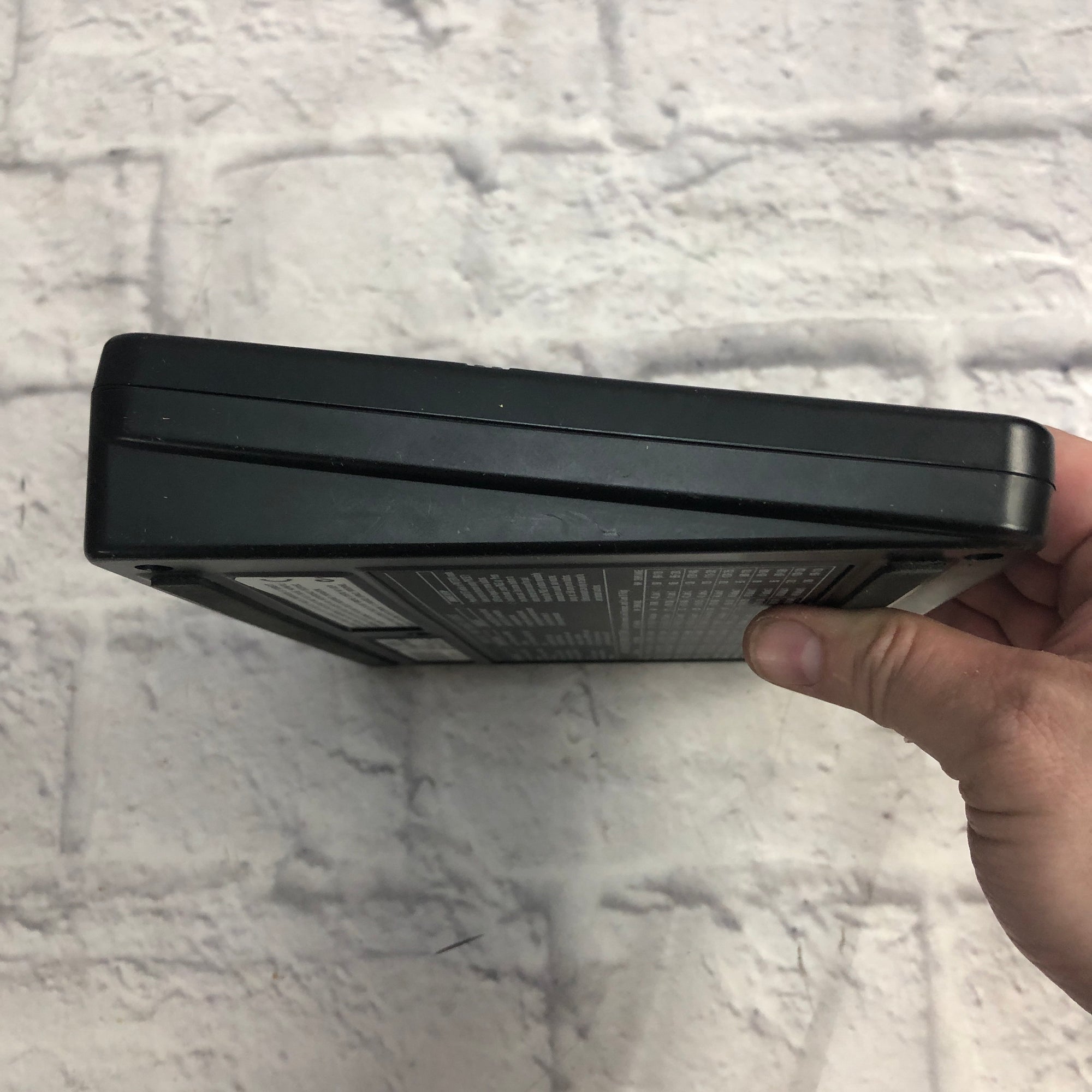 Alesis SR16 Drum Machine