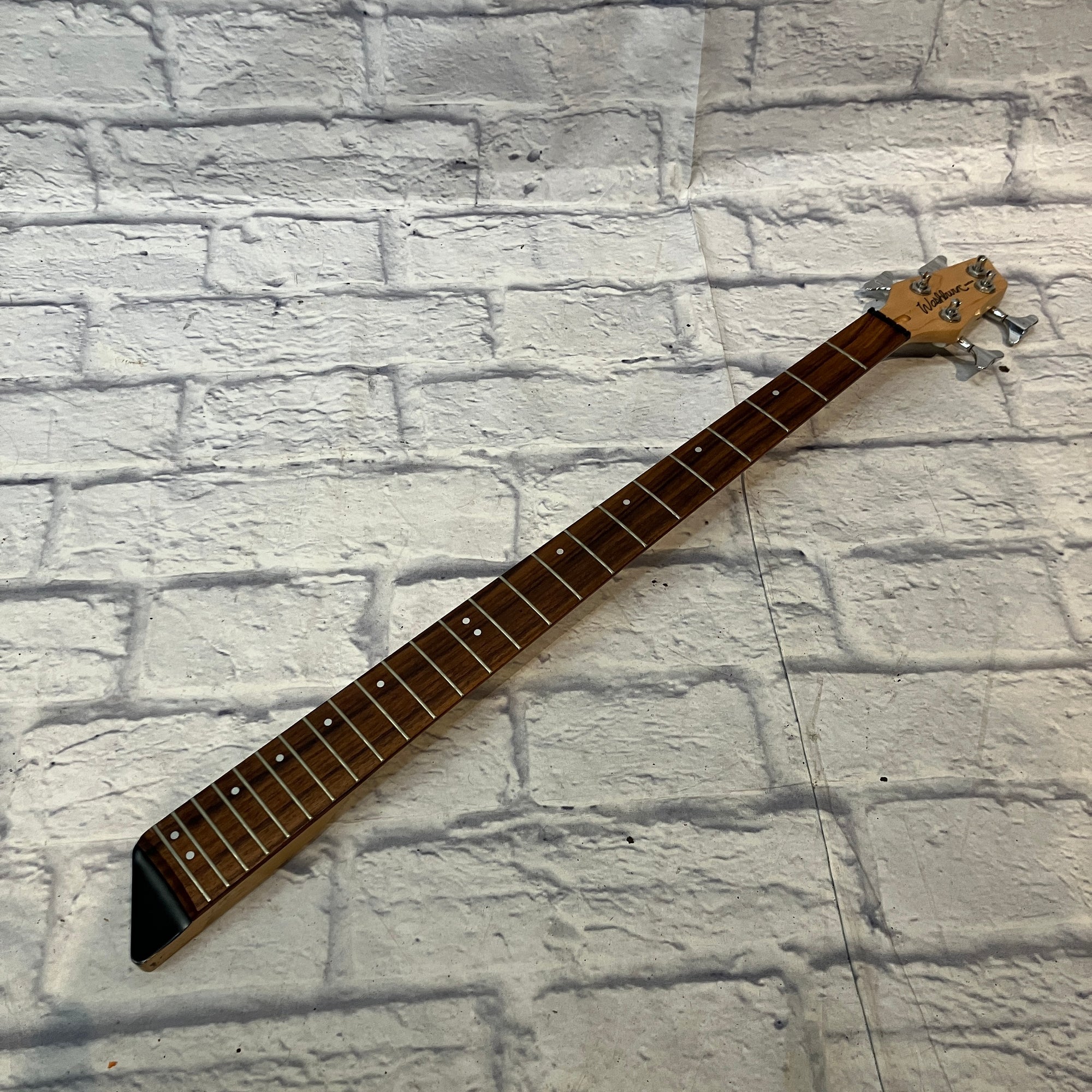 Washburn Bantam Bass MIK Neck - Evolution Music