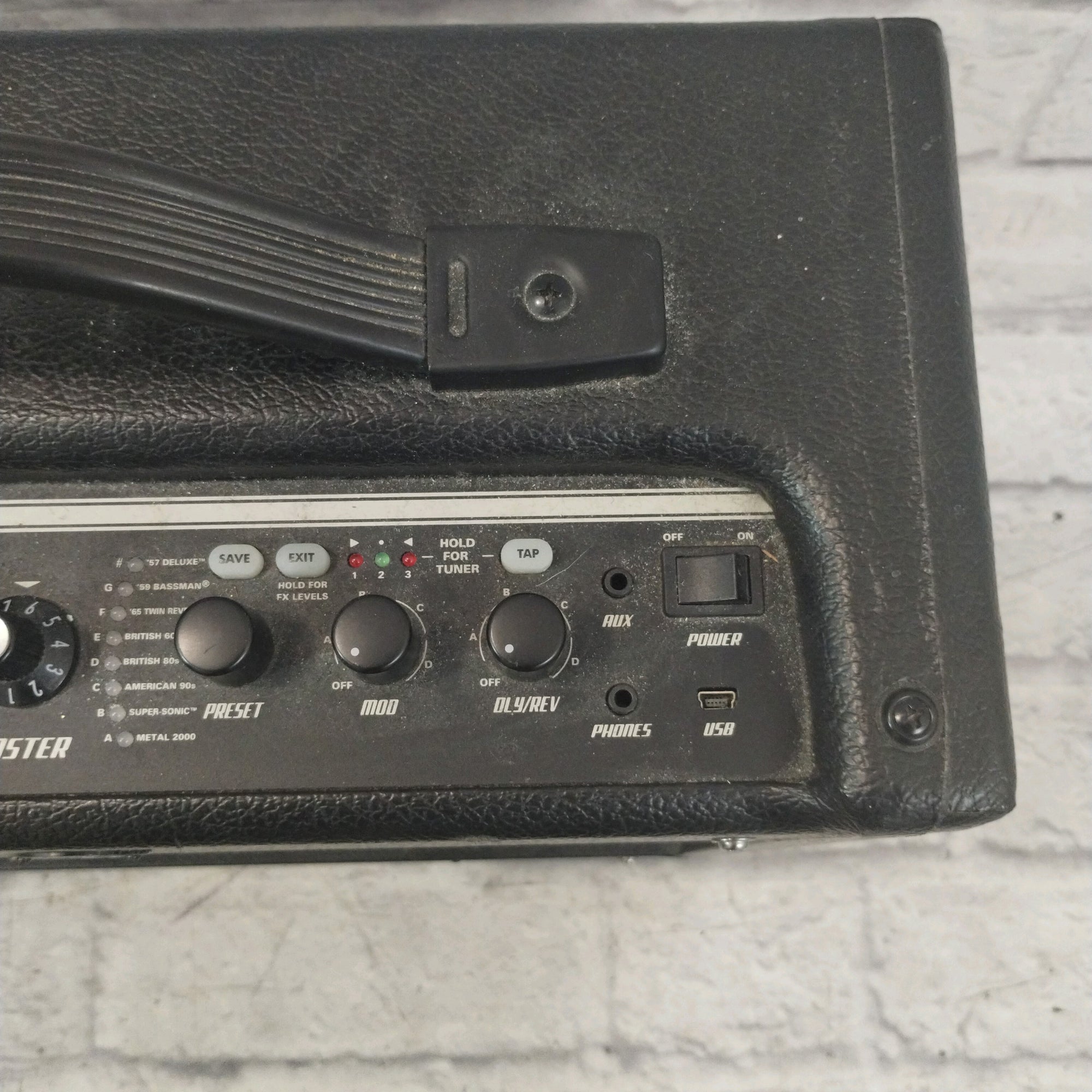 Fender Mustang I Modeling Amp