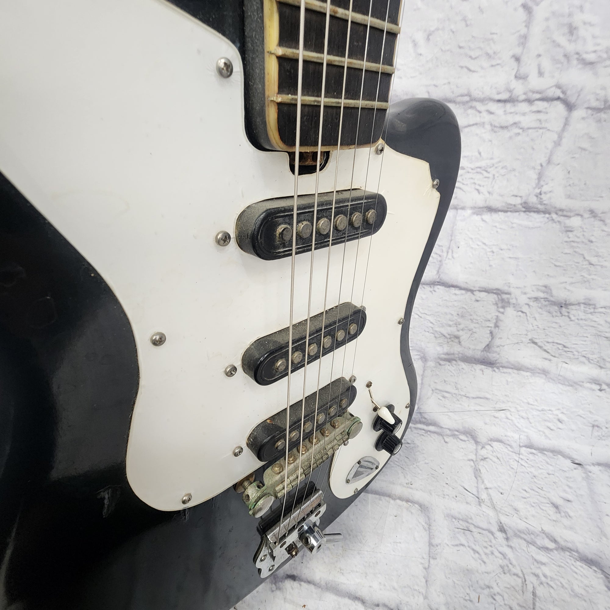 Eterna De Luxe Offset Electric East Germany Electric Guitar