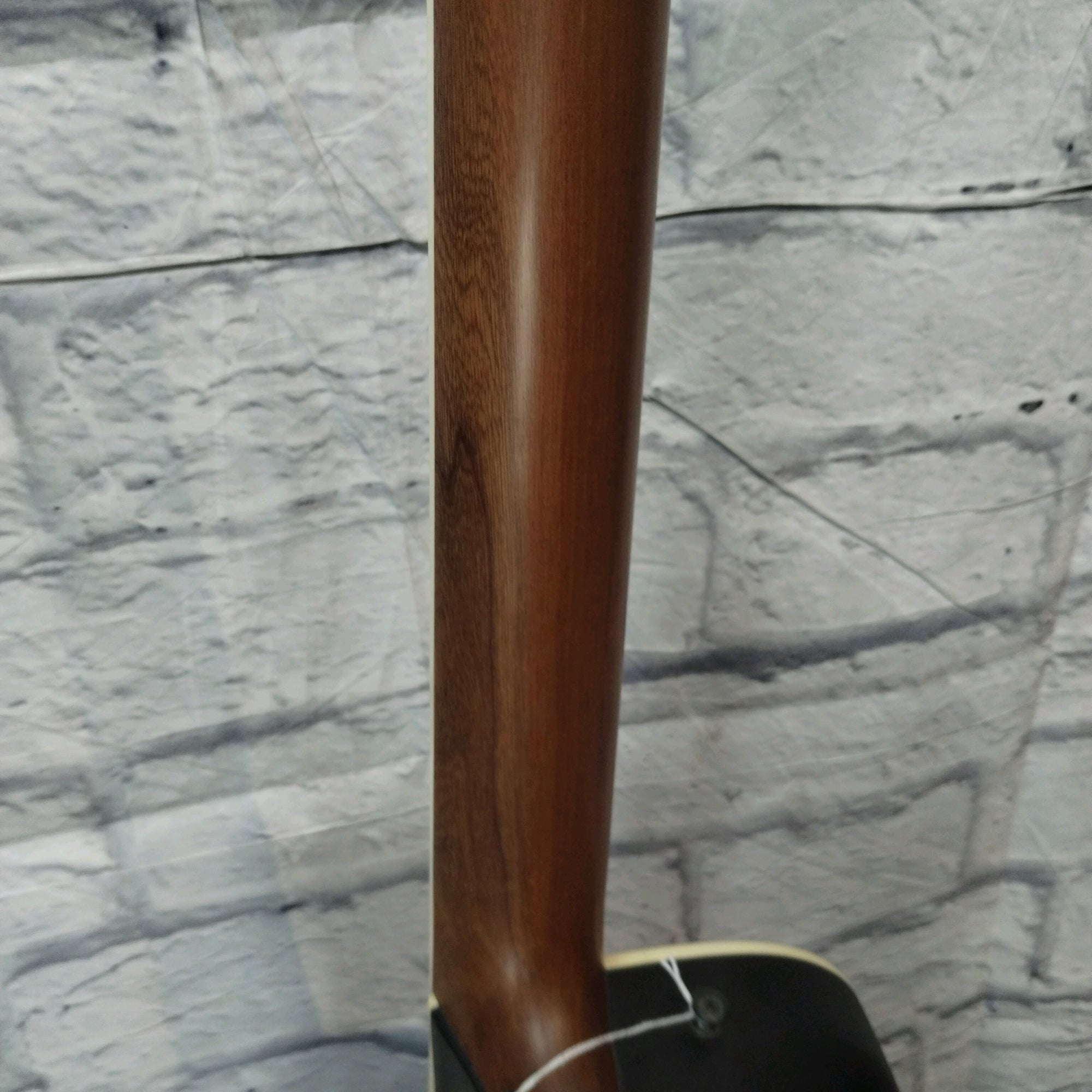 Ovation Celebrity CC074 Acoustic Bass Guitar