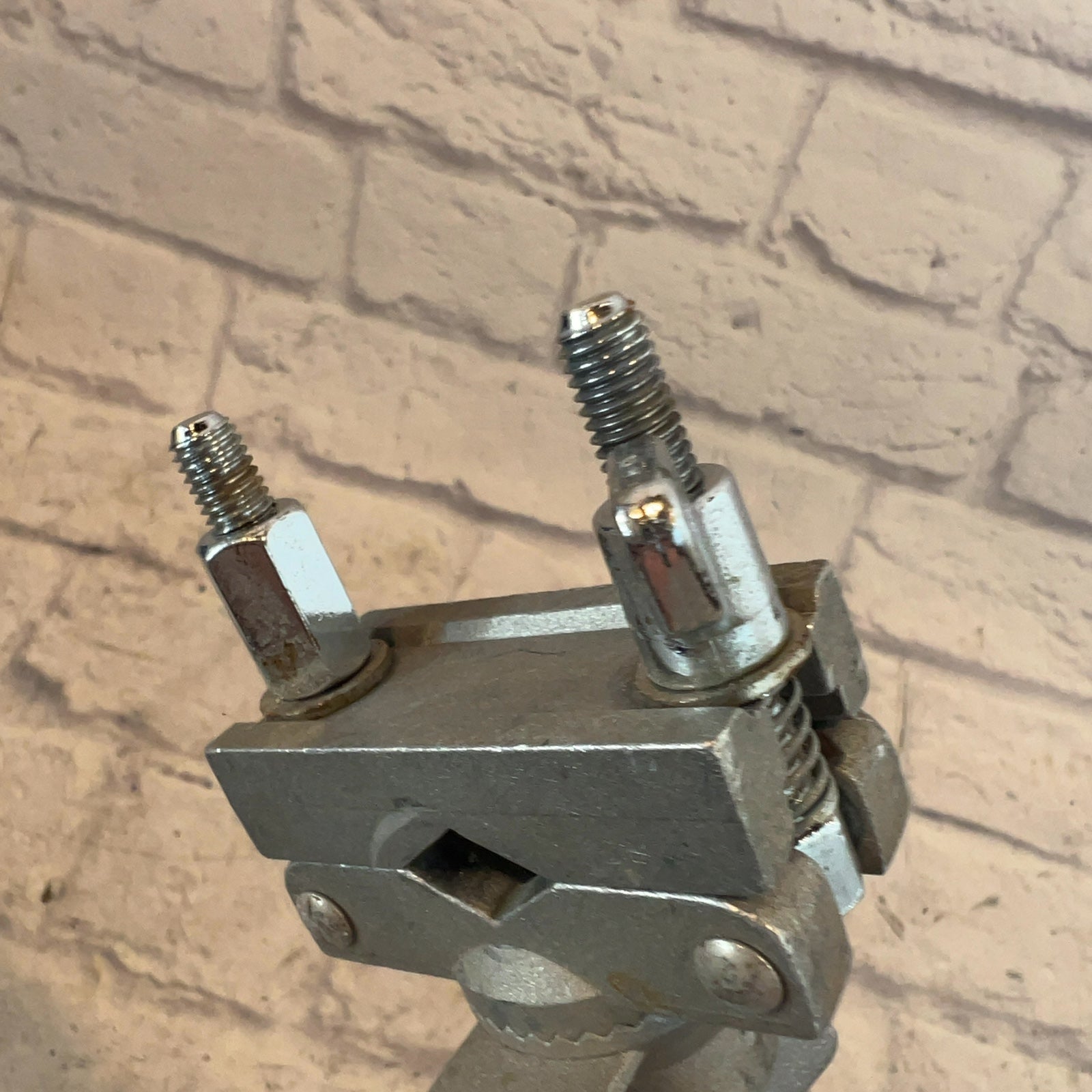 Unknown Drum Clamp