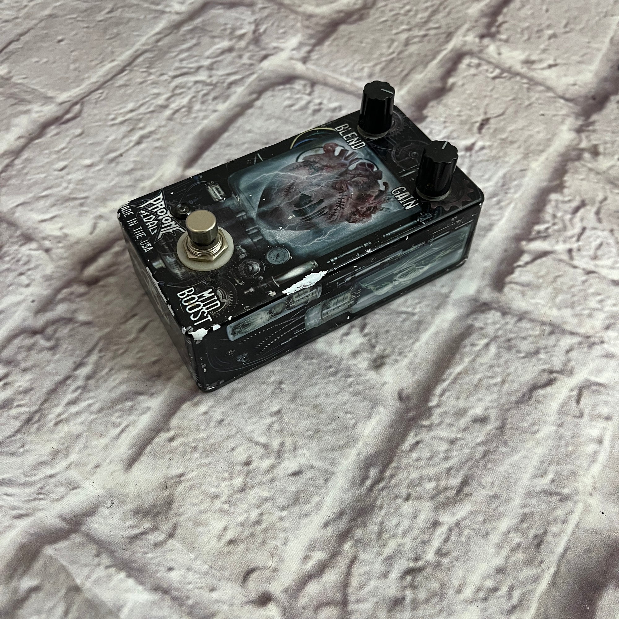 Pro Tone Mid Boost Effects Pedal