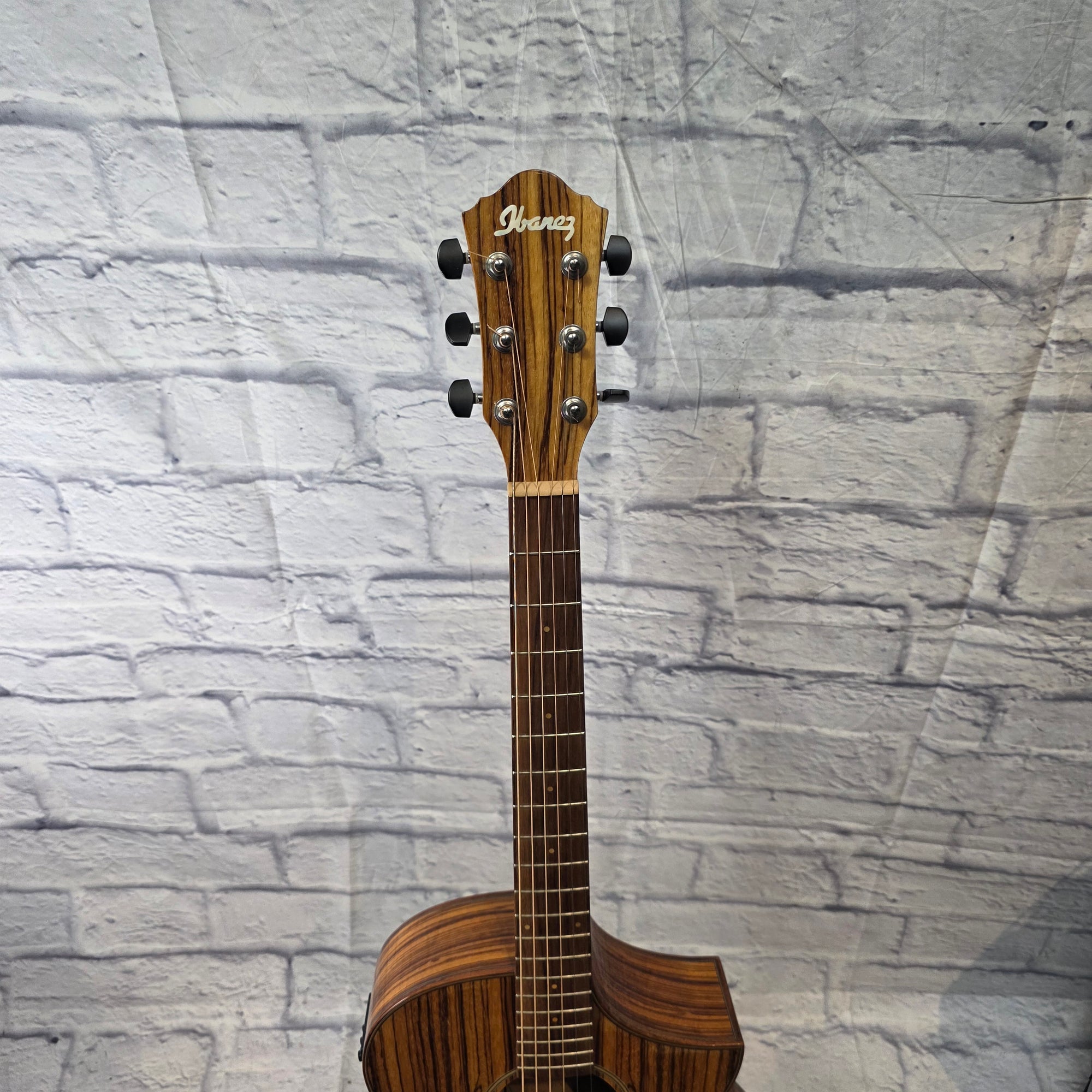 Ibanez AEW40WWNT With Soft Case Acoustic Guitar