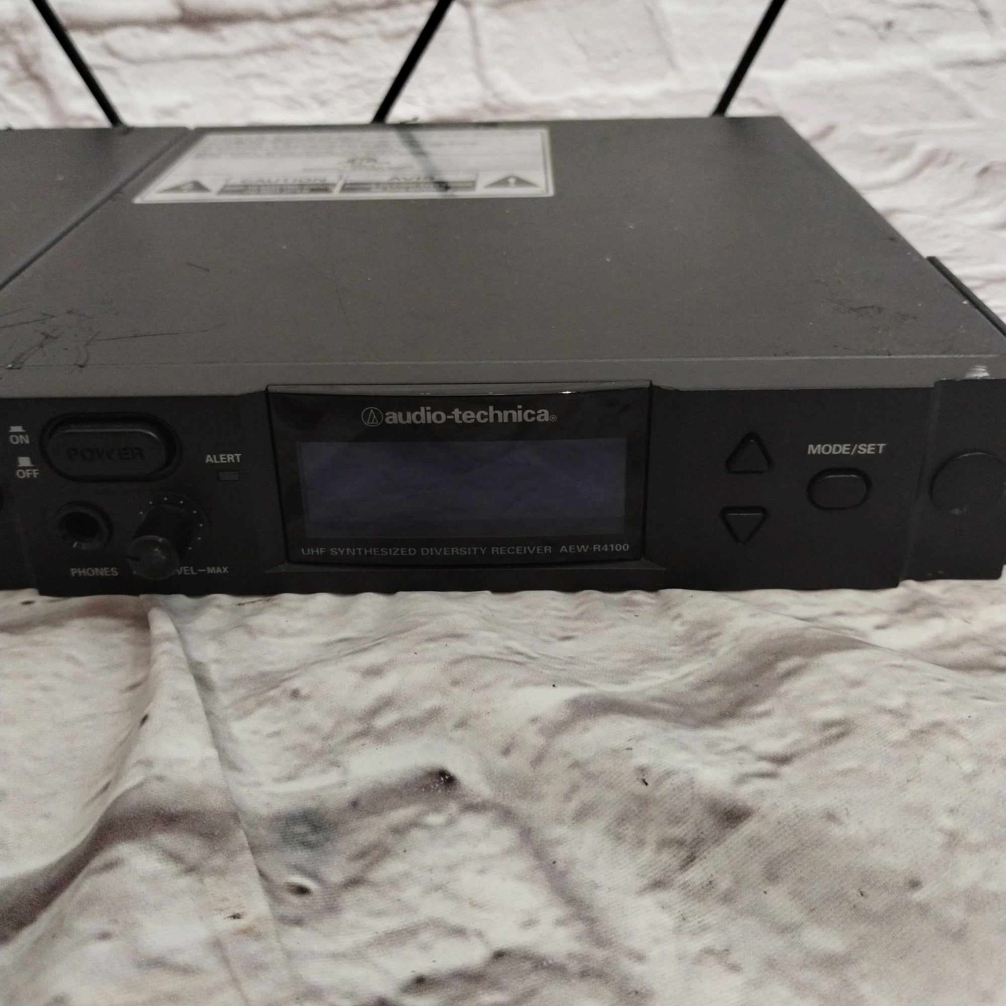 Audio Technica AEW-R4100 Wireless Mic Receiver 541-566MHz