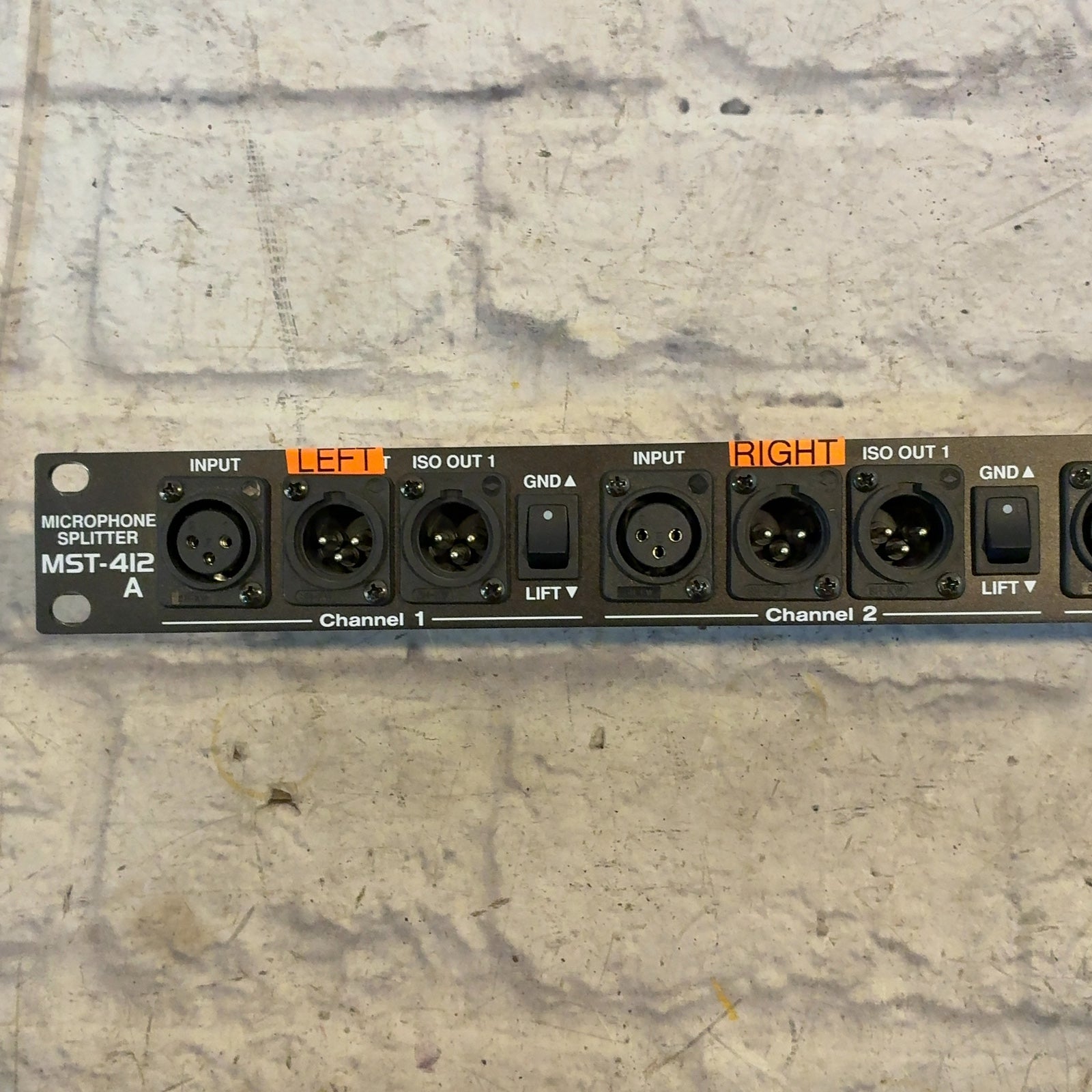 EWI MST 412A Rack Mounted Microphone Splitter