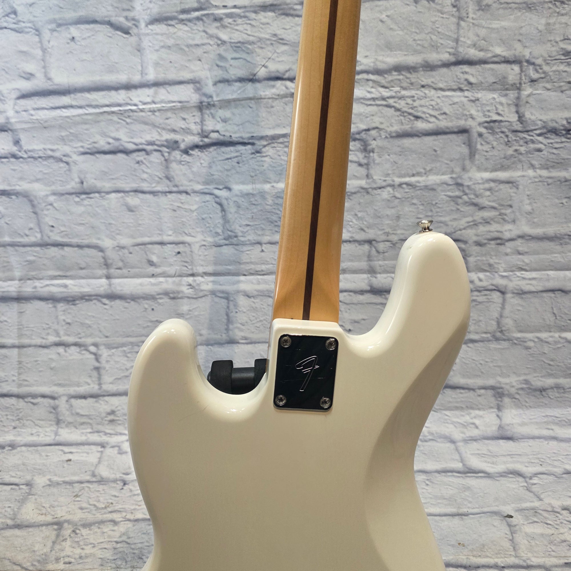 Fender 2019 White Jazz Bass MIM 4 String Bass Guitar