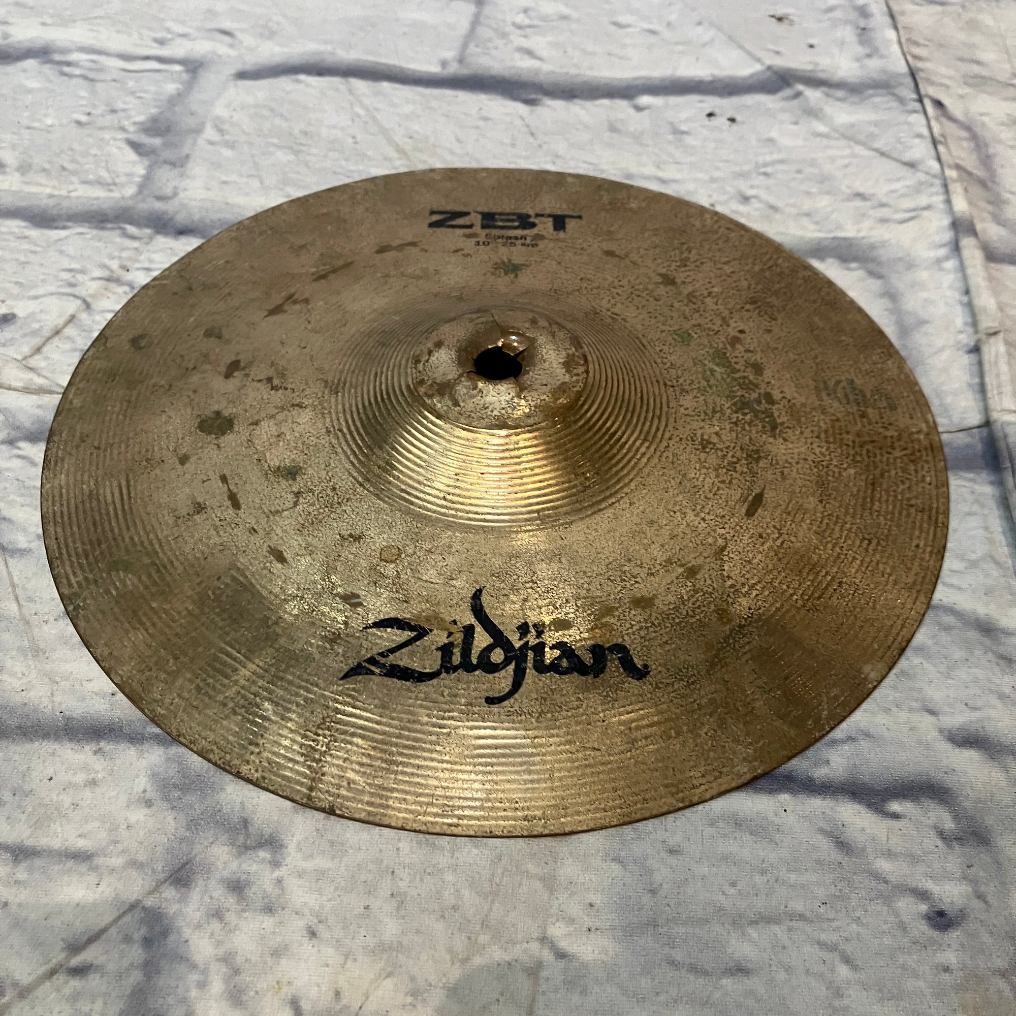 Zildjian ZBT Splash 10" Splash Cymbal - Cracked Bell