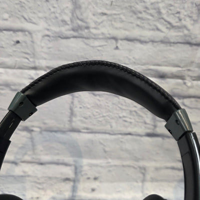 gear4music  With 10 Foot Cable Studio Headphones (not functioning: AS IS)