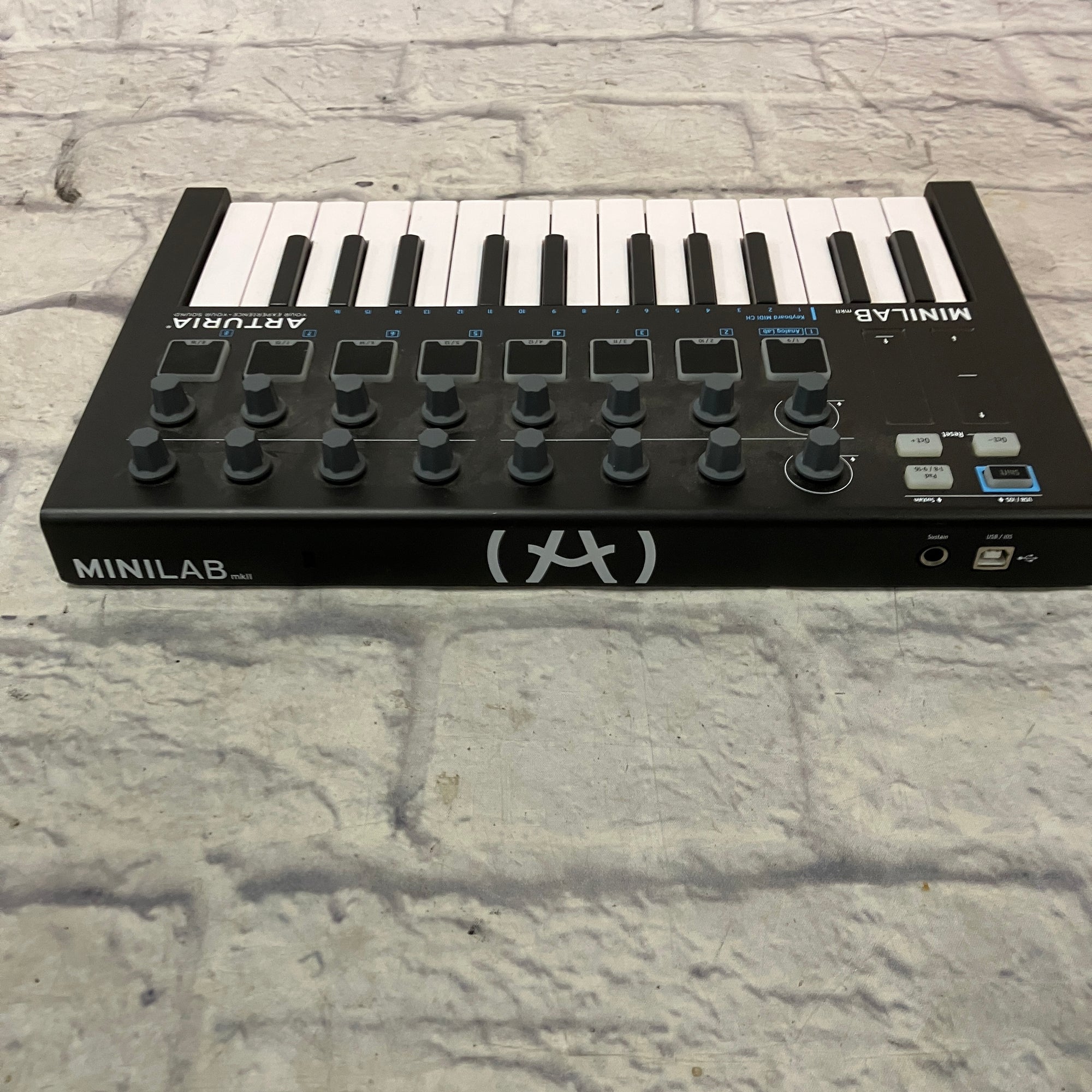Arturia MiniLab USB Controller