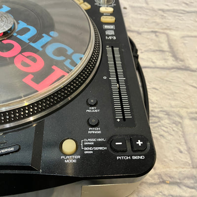Denon DN-S3700 CDJ / DJ Turntable