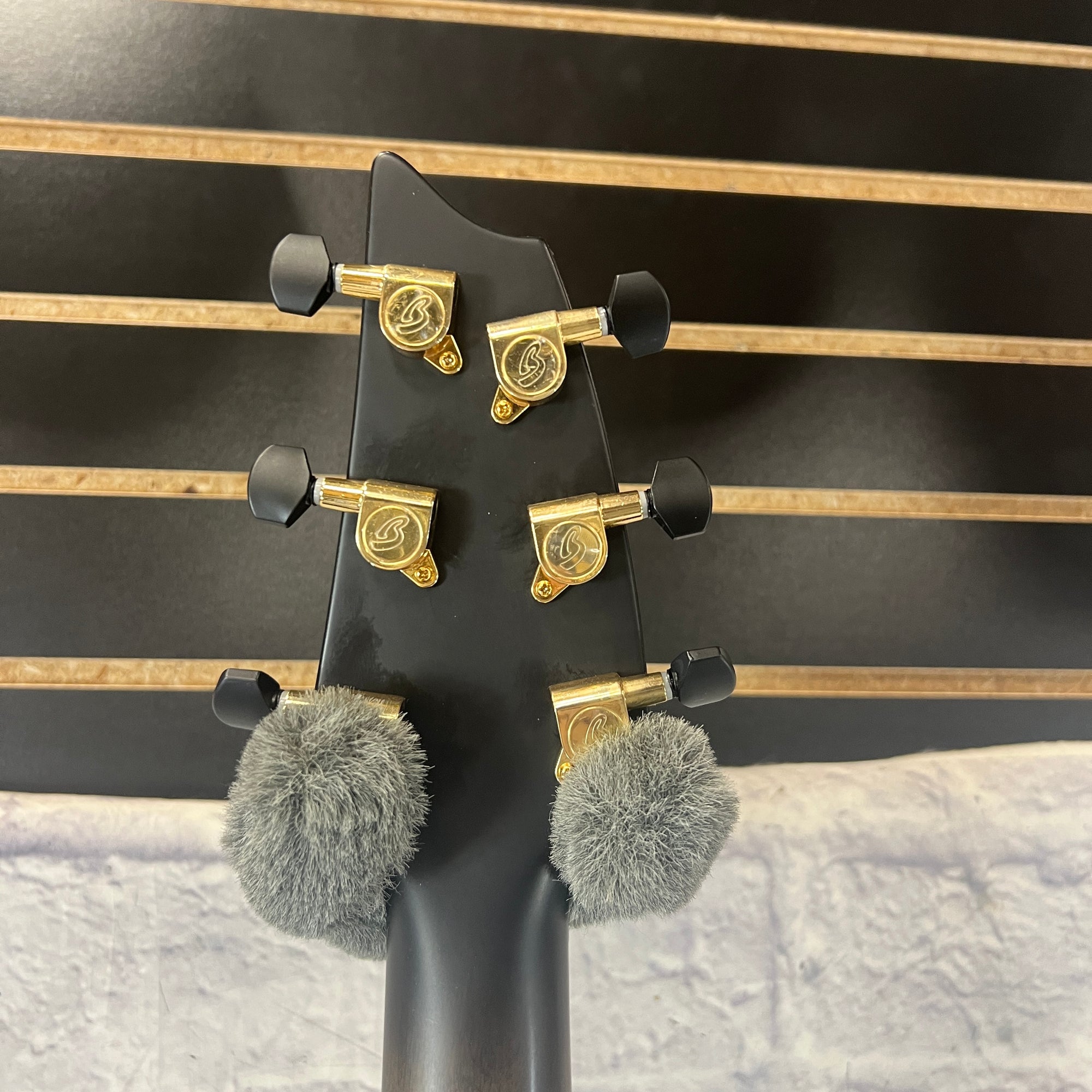 Breedlove Artista CN Sable CE with Hard Case