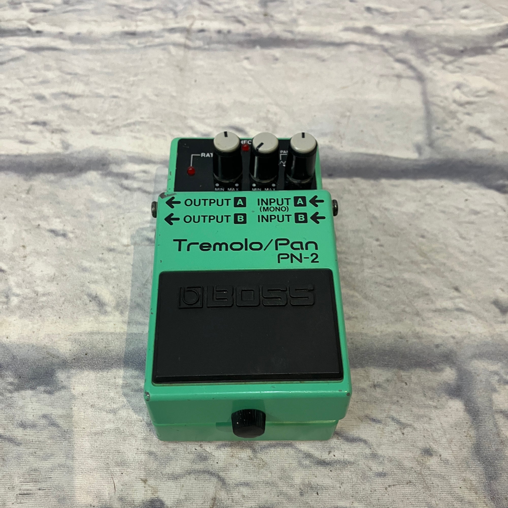 Boss PN-2 Tremolo/Pan Pedal