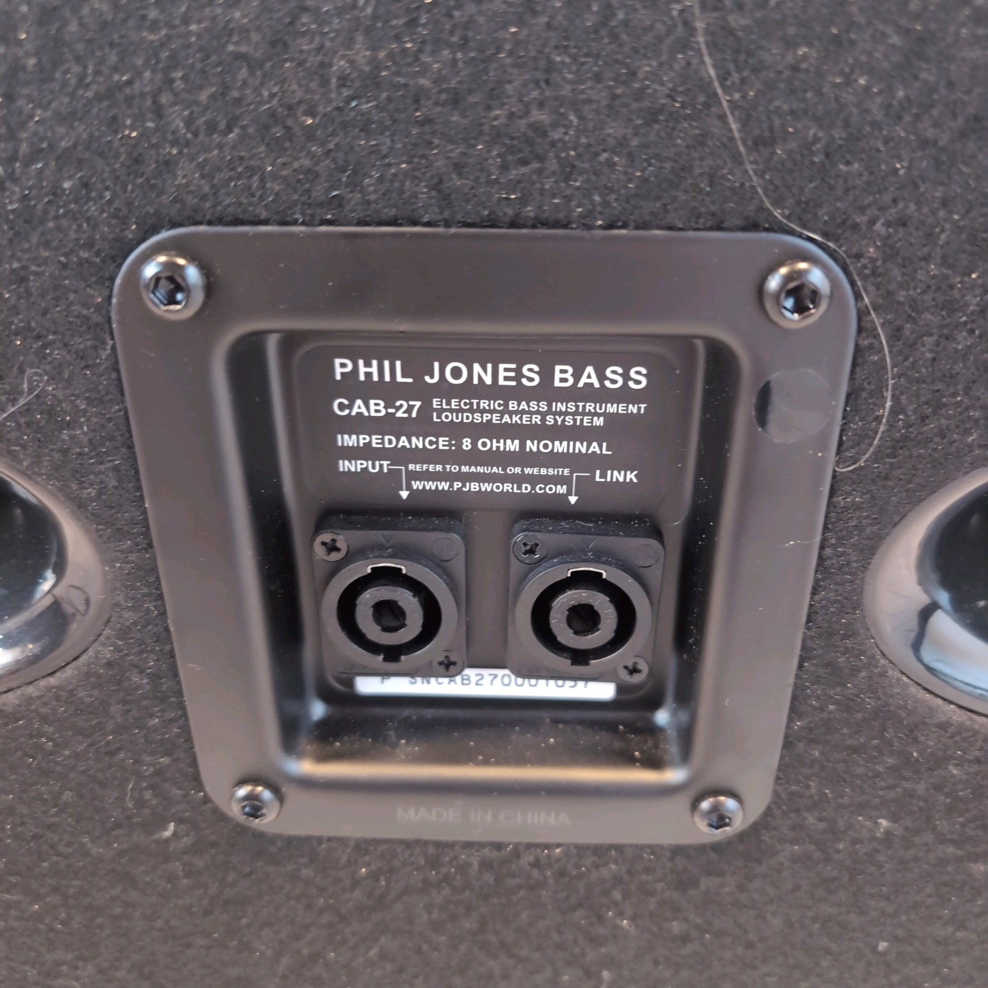 Phil Jones Bass CAB-27 200w 2x7'' 3'' Tweeter Bass Guitar Speaker Cabinet w/ Cover