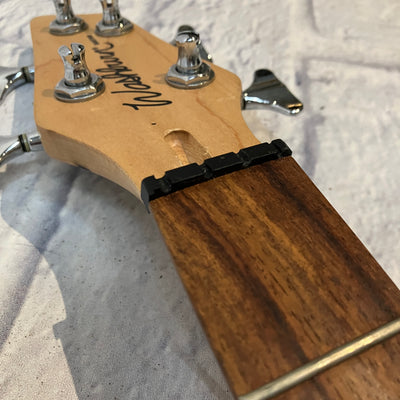 Washburn Bantam Bass MIK Neck