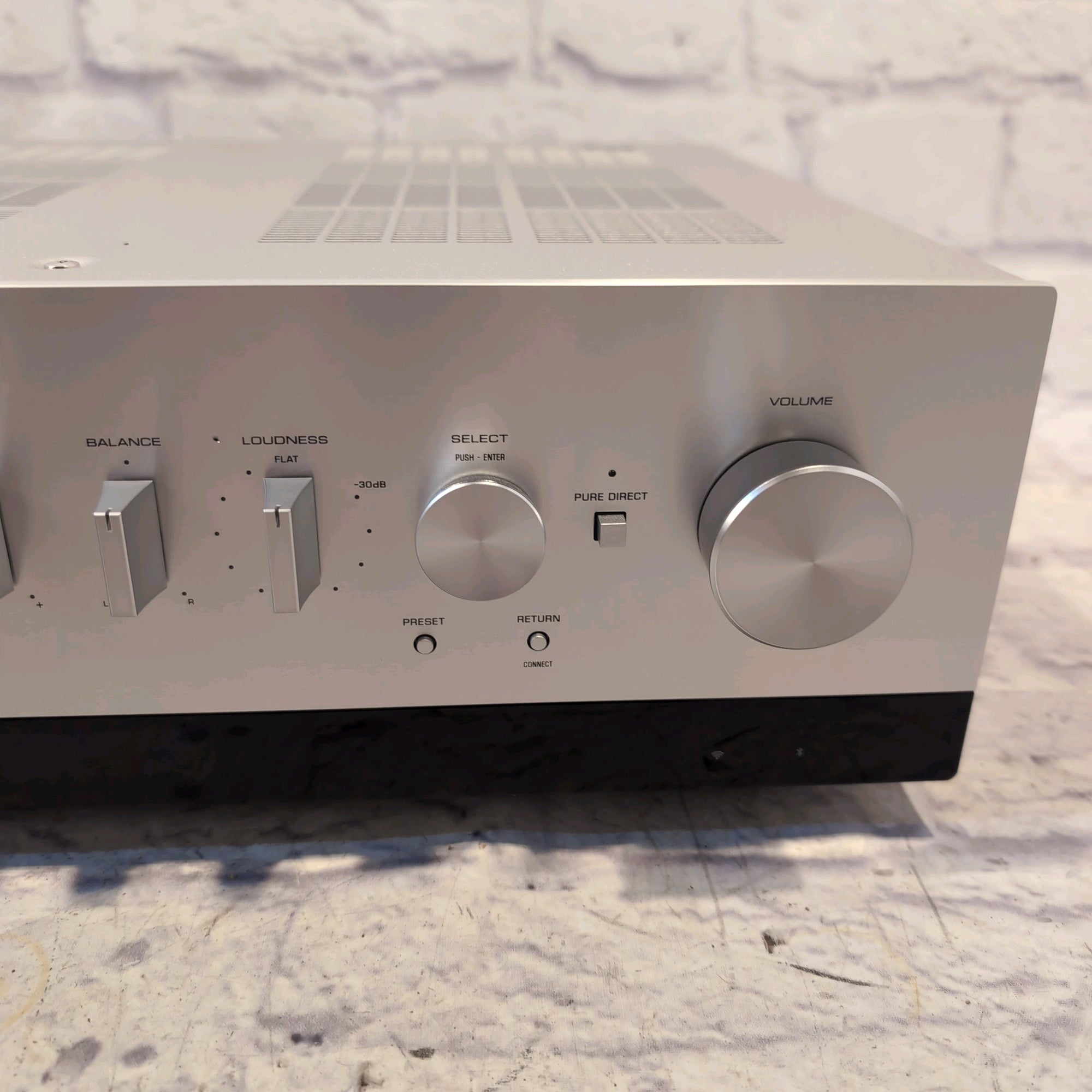 Yamaha R-N800A Stereo Network Audio Receiver - Black