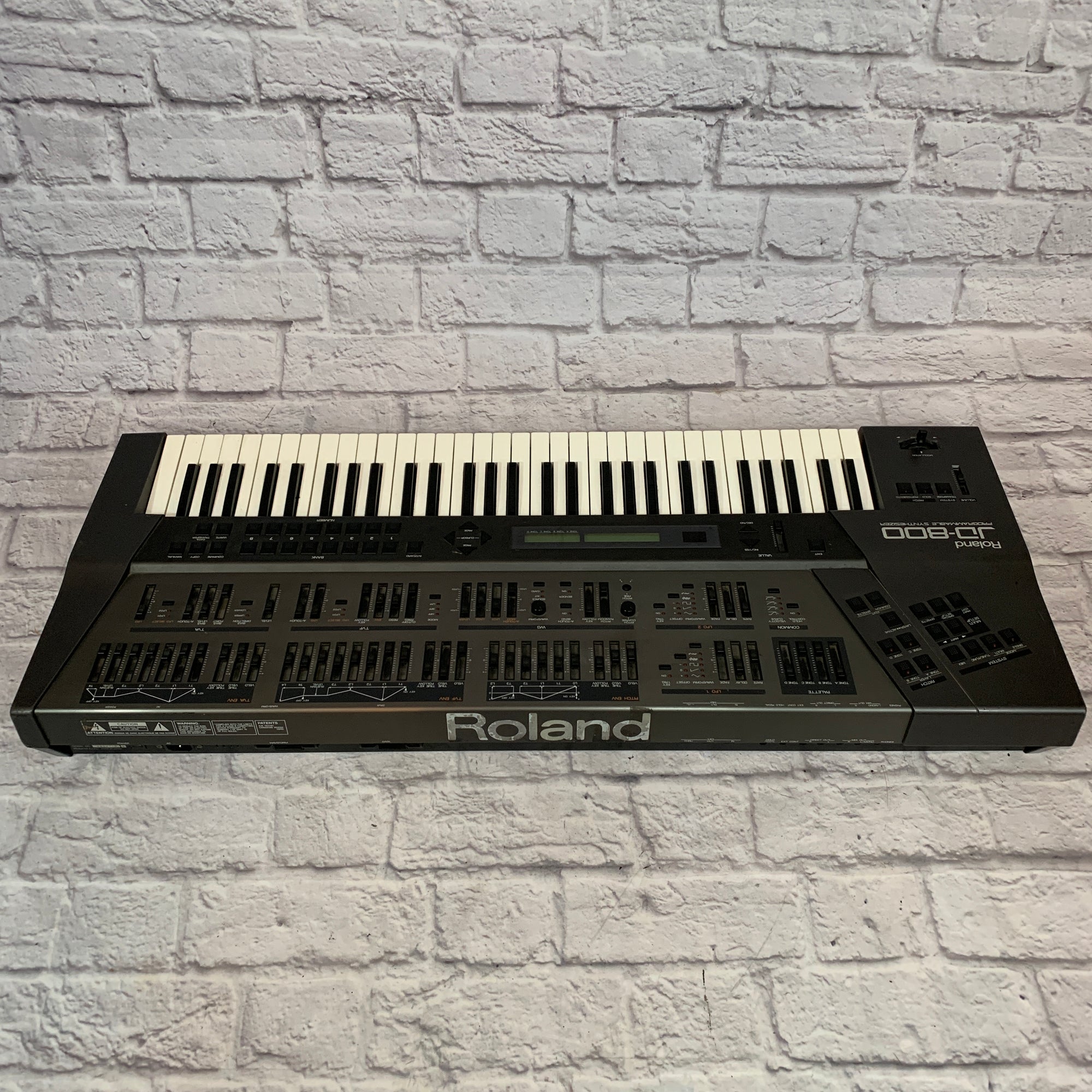 Roland JD-800 Digital Synthesizer - Evolution Music
