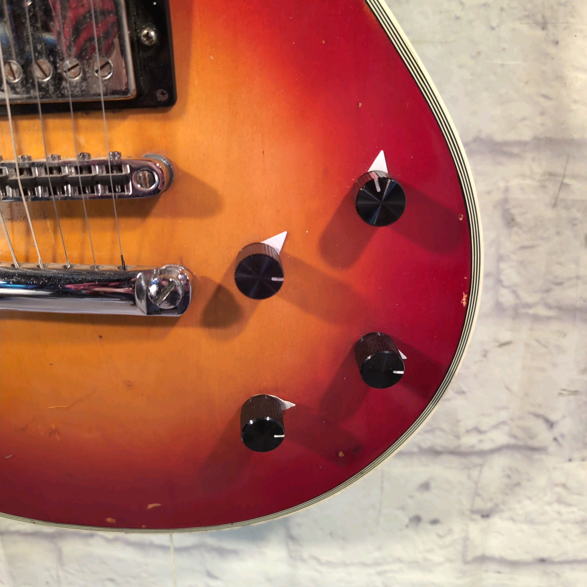 Unknown Cherry Burst Les Paul Electric Guitar