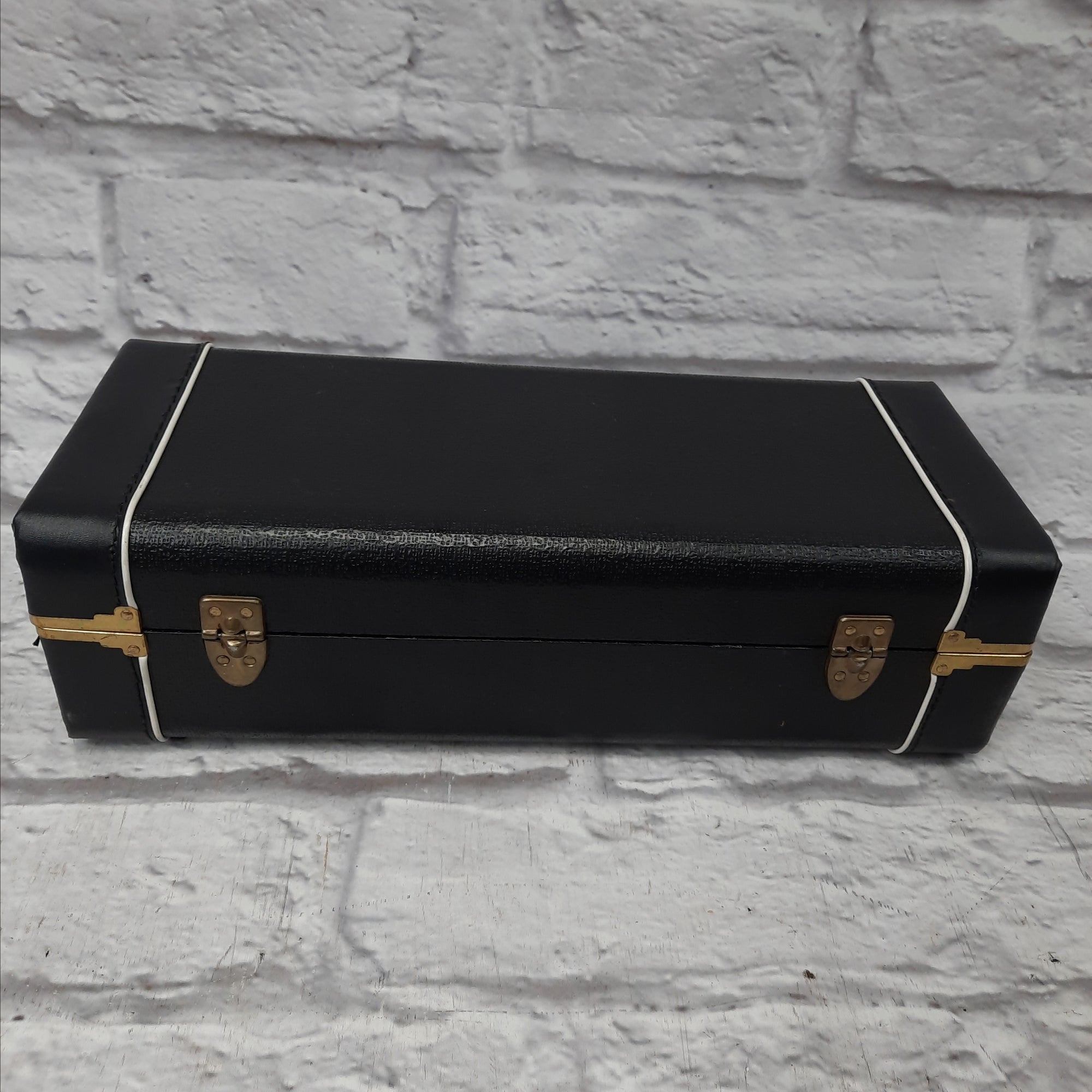 Cornet Case w/Red Interior 18" x 7"