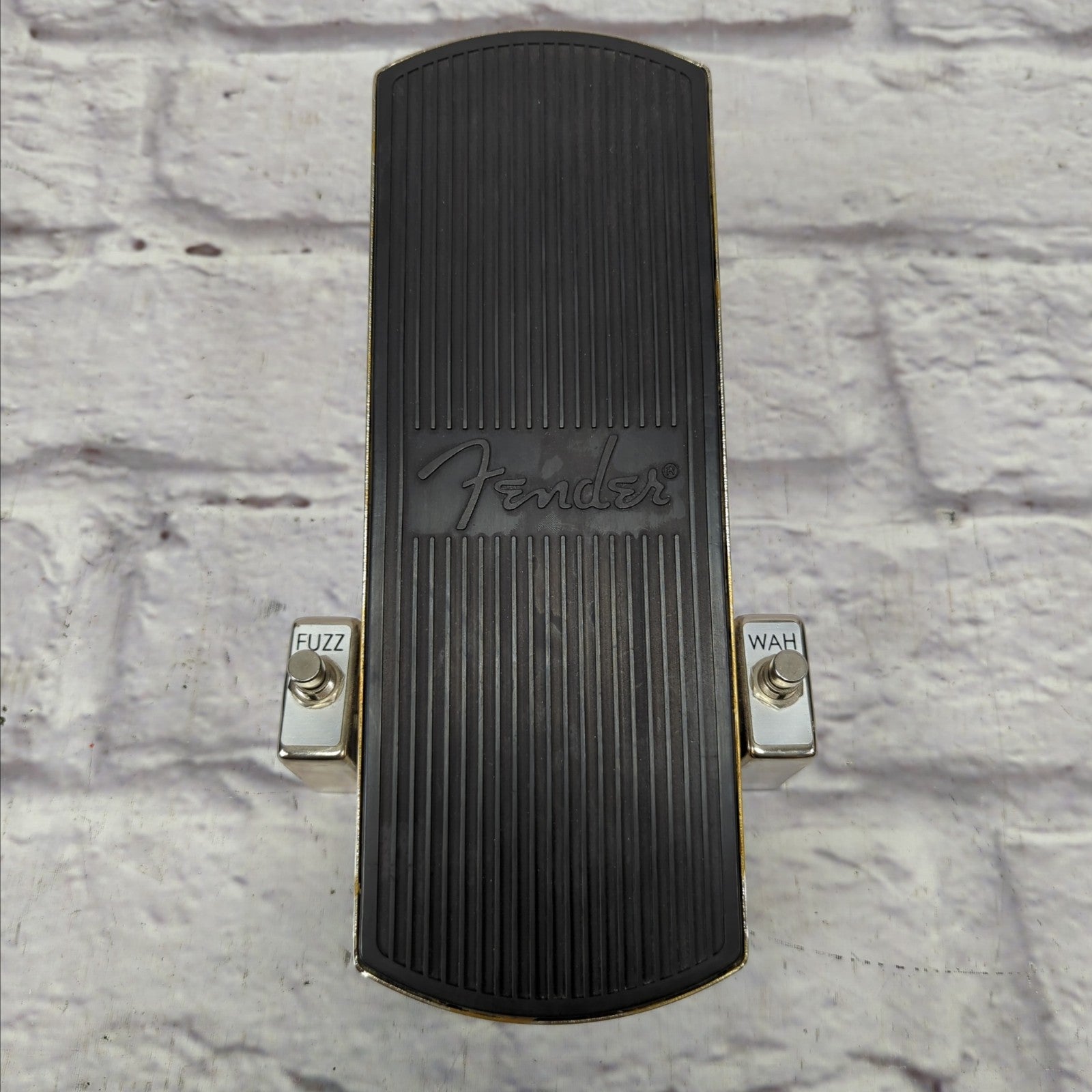 Fender Fuzz Wah Pedal Reissue - Evolution Music
