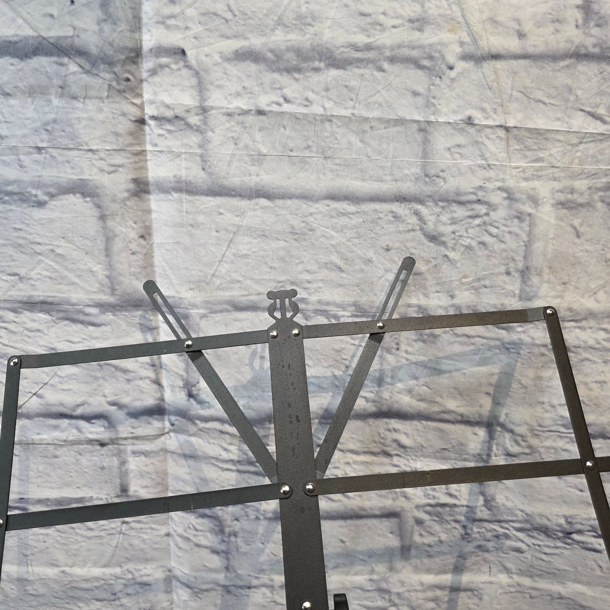 Unknown Portable / Foldable Music Stand With Case