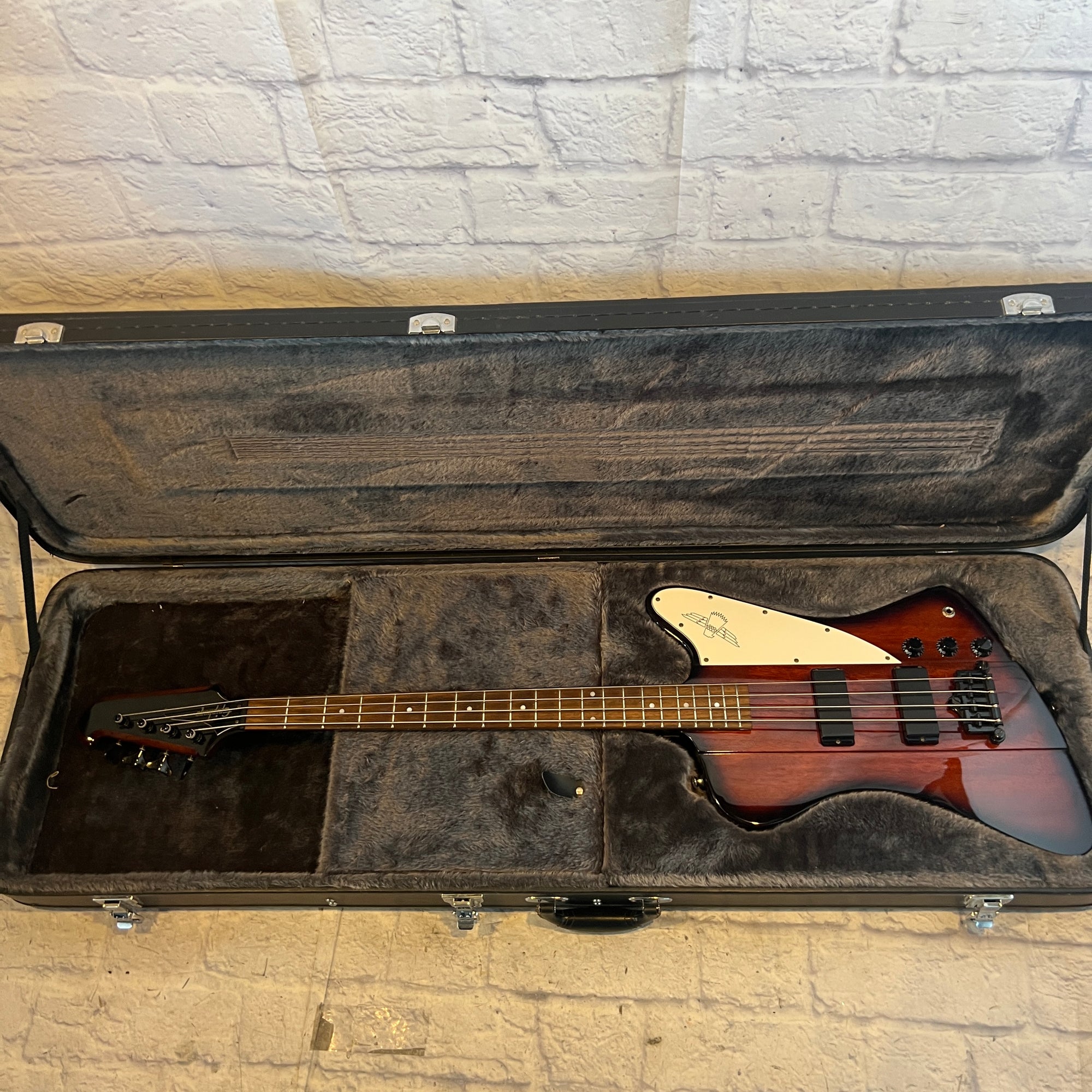 Epiphone Thunderbird 2010 4 String Bass with Hard Case