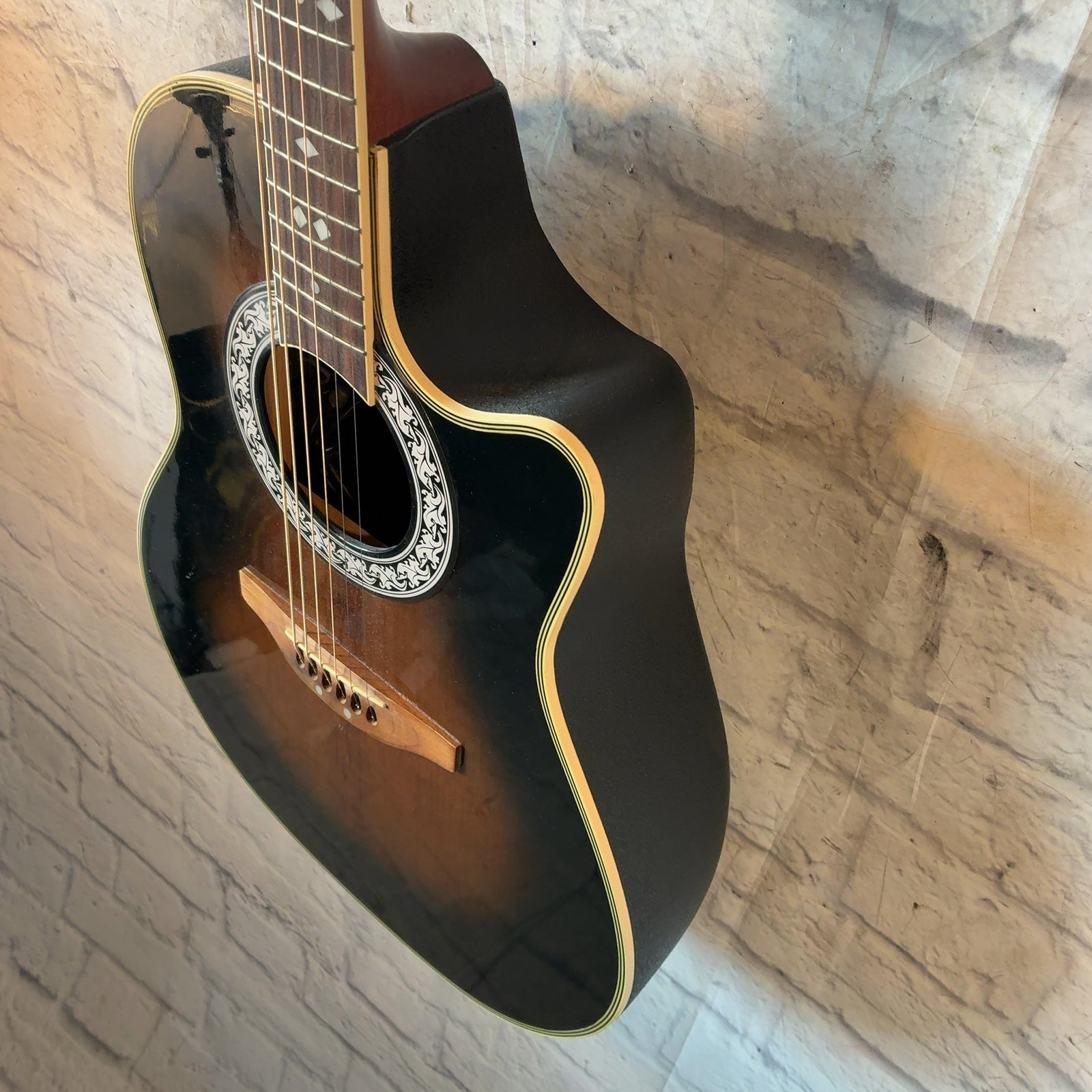 Ovation cc157 Acoustic Guitar