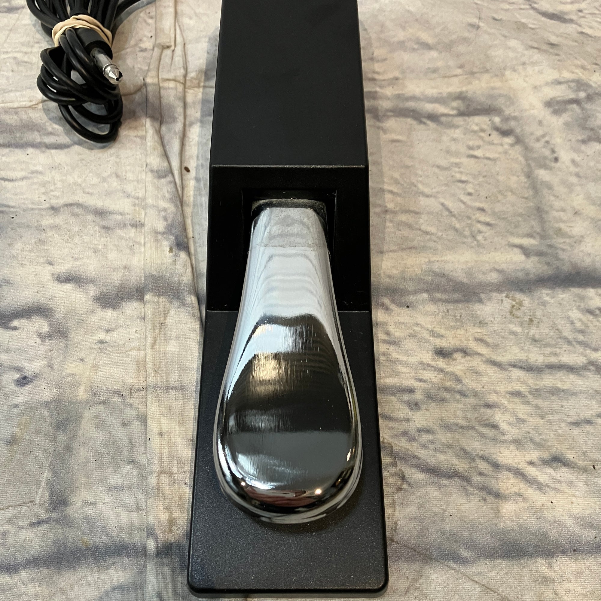 Alesis Keyboard Sustain Pedal