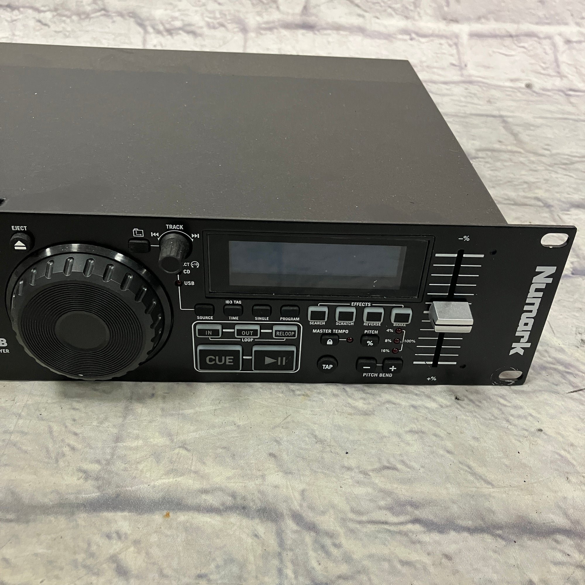 Numark MP103 USB DJ Rack