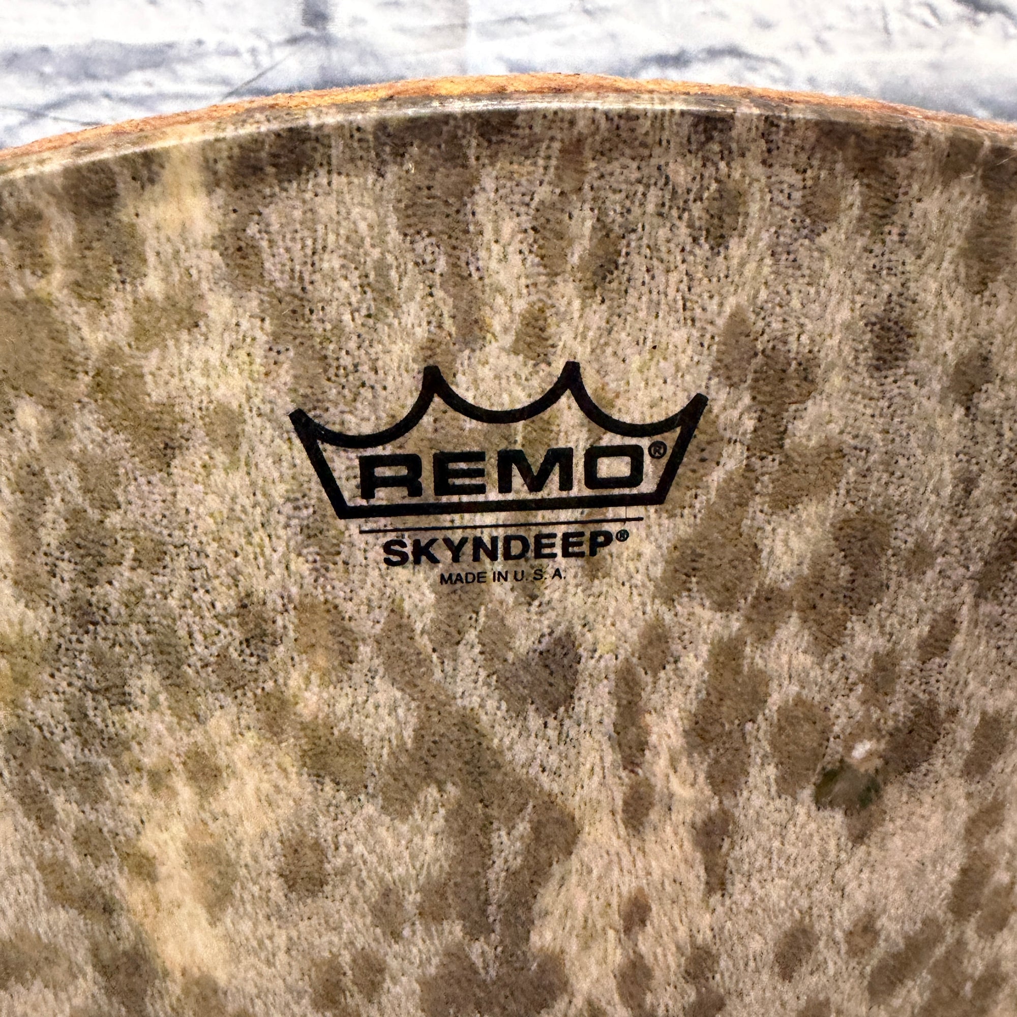 Remo Skyndeep Tar 22" x 3"